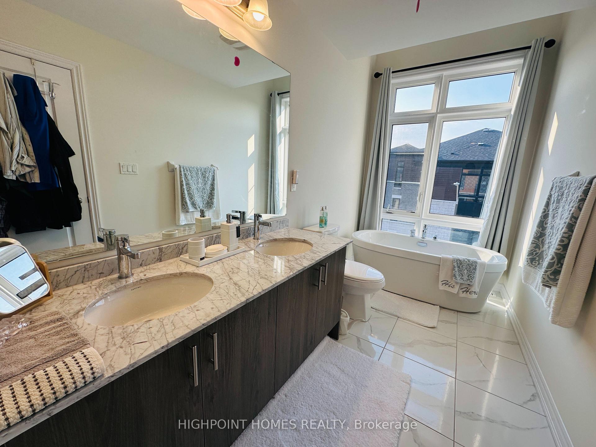 Photo 25 of 296 Carnwith Drive E, Whitby, Brooklin — HOMEH