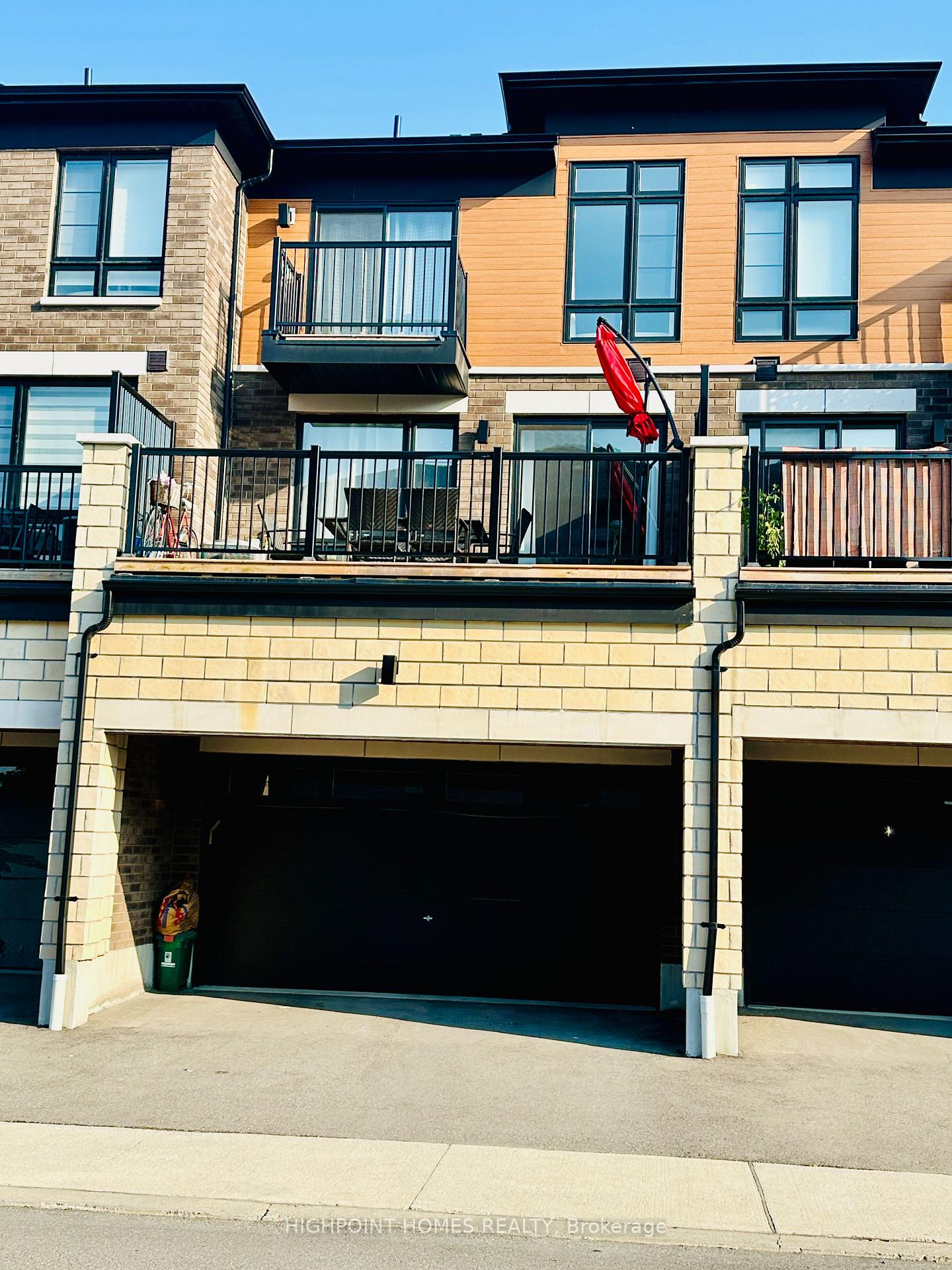 Photo 39 of 296 Carnwith Drive E, Whitby, Brooklin — HOMEH