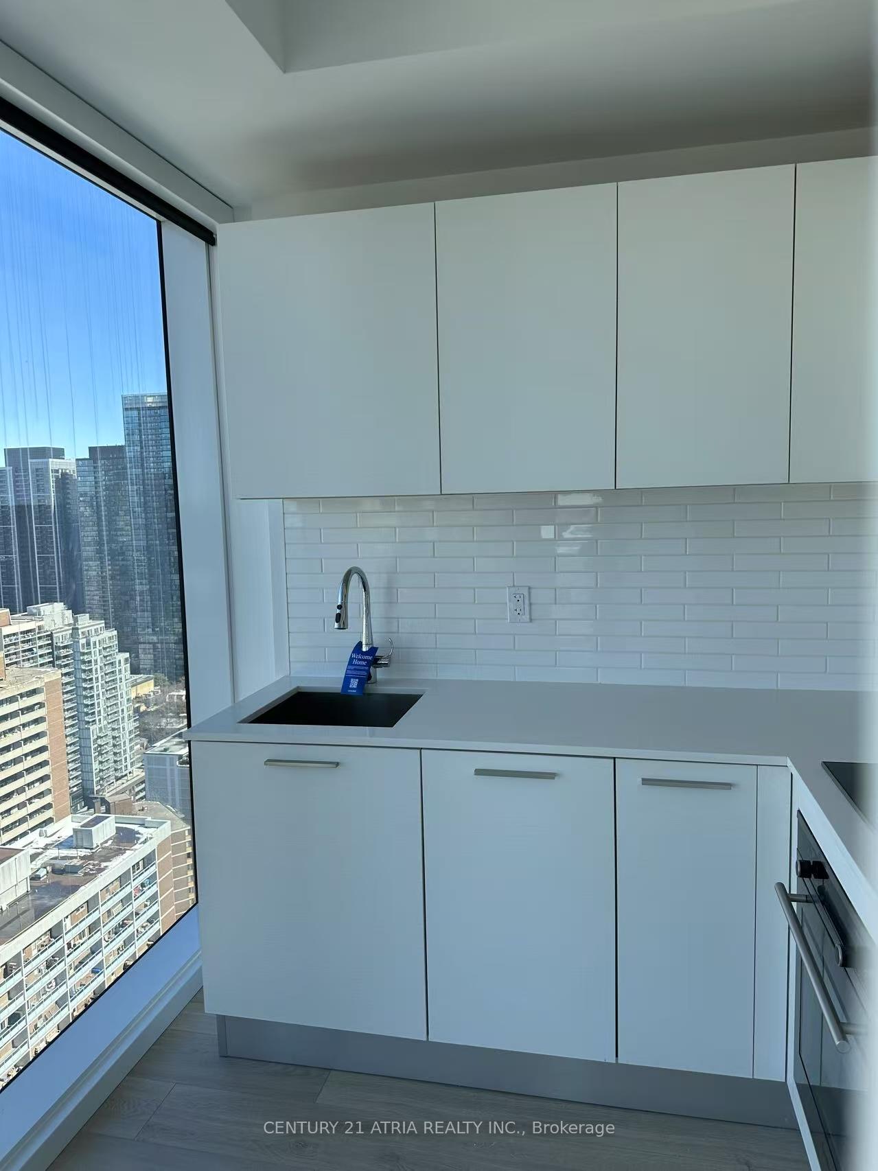 Photo 3 of Unit 3901, 3 Gloucester Street, Toronto, Church-Yonge Corridor — HOMEH