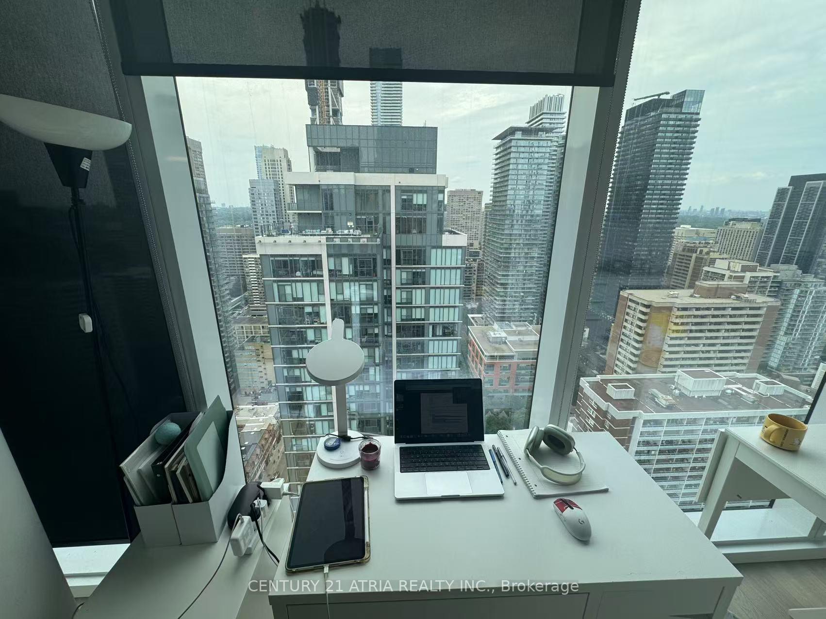 Photo 8 of Unit 3901, 3 Gloucester Street, Toronto, Church-Yonge Corridor — HOMEH