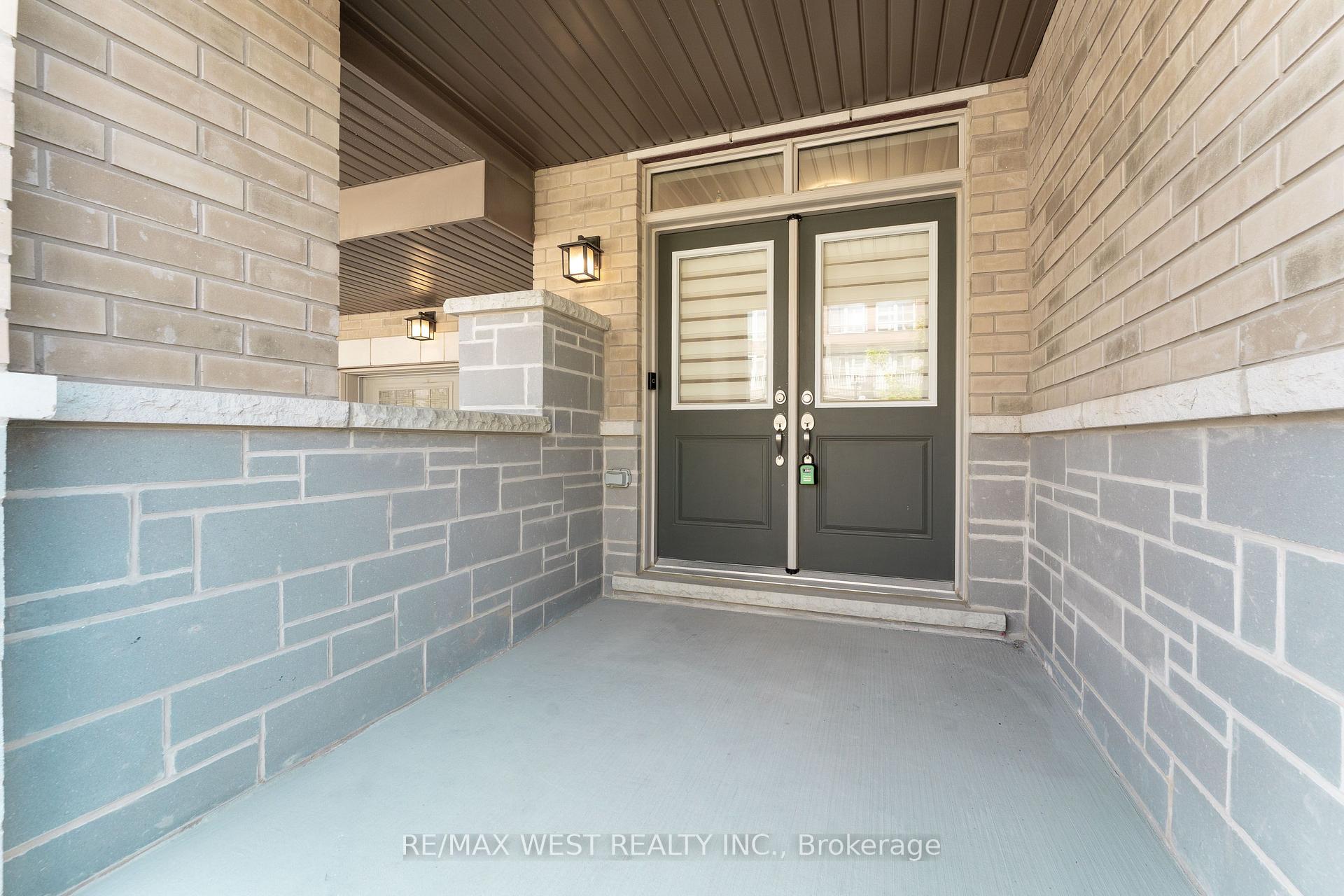 Photo 6 of 29 Arrowview Drive, Brampton, Northwest Brampton — HOMEH