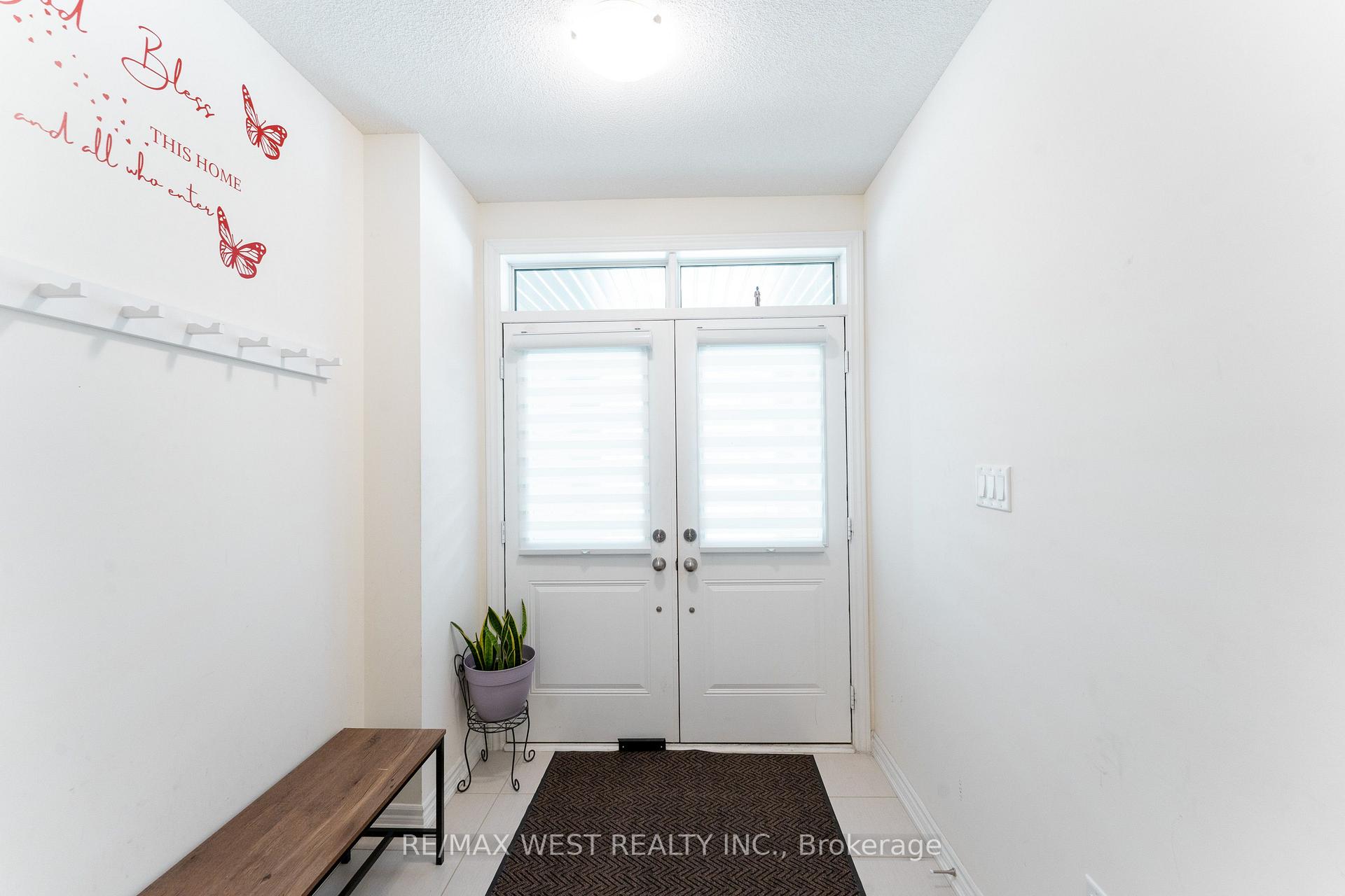 Photo 7 of 29 Arrowview Drive, Brampton, Northwest Brampton — HOMEH