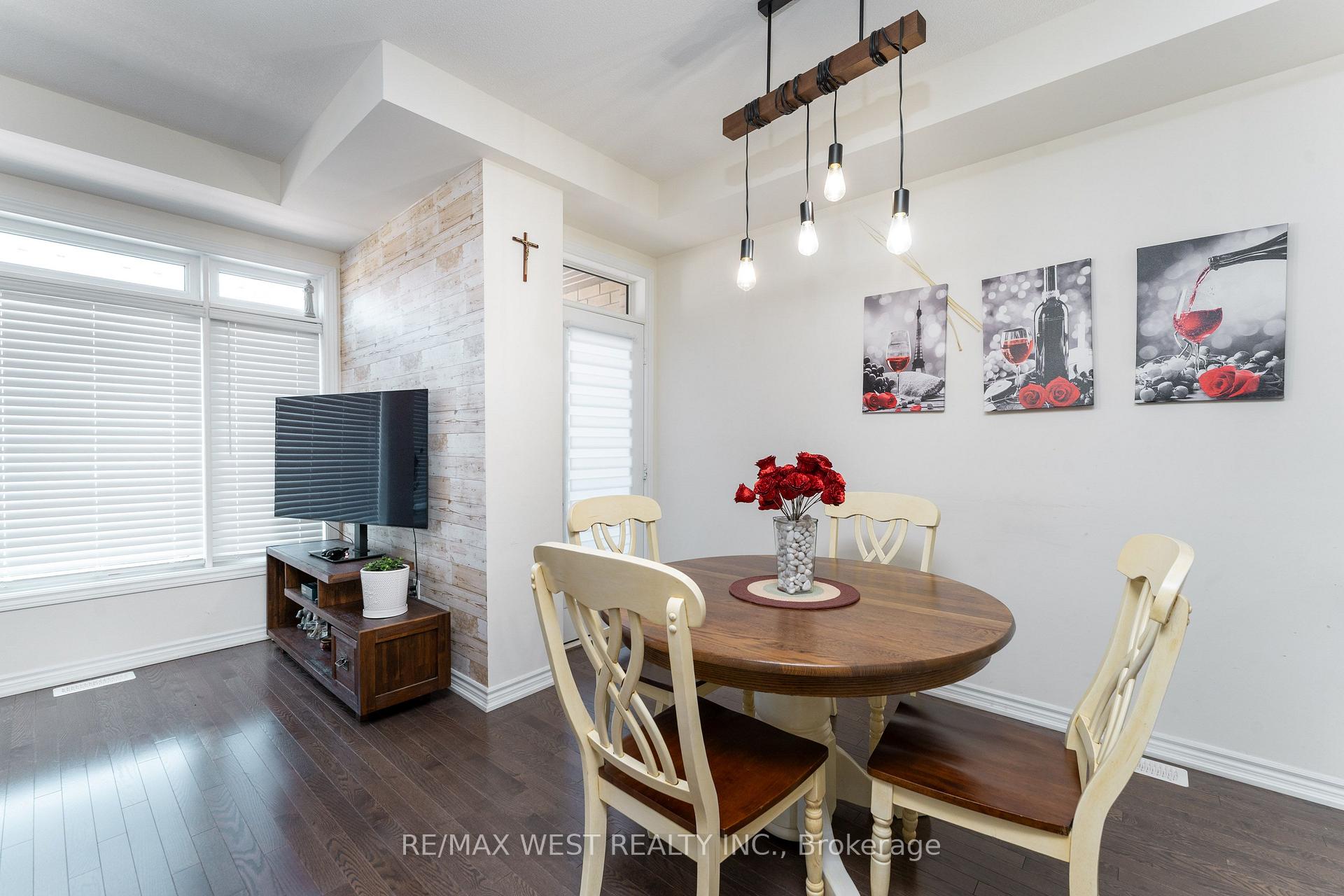 Photo 14 of 29 Arrowview Drive, Brampton, Northwest Brampton — HOMEH
