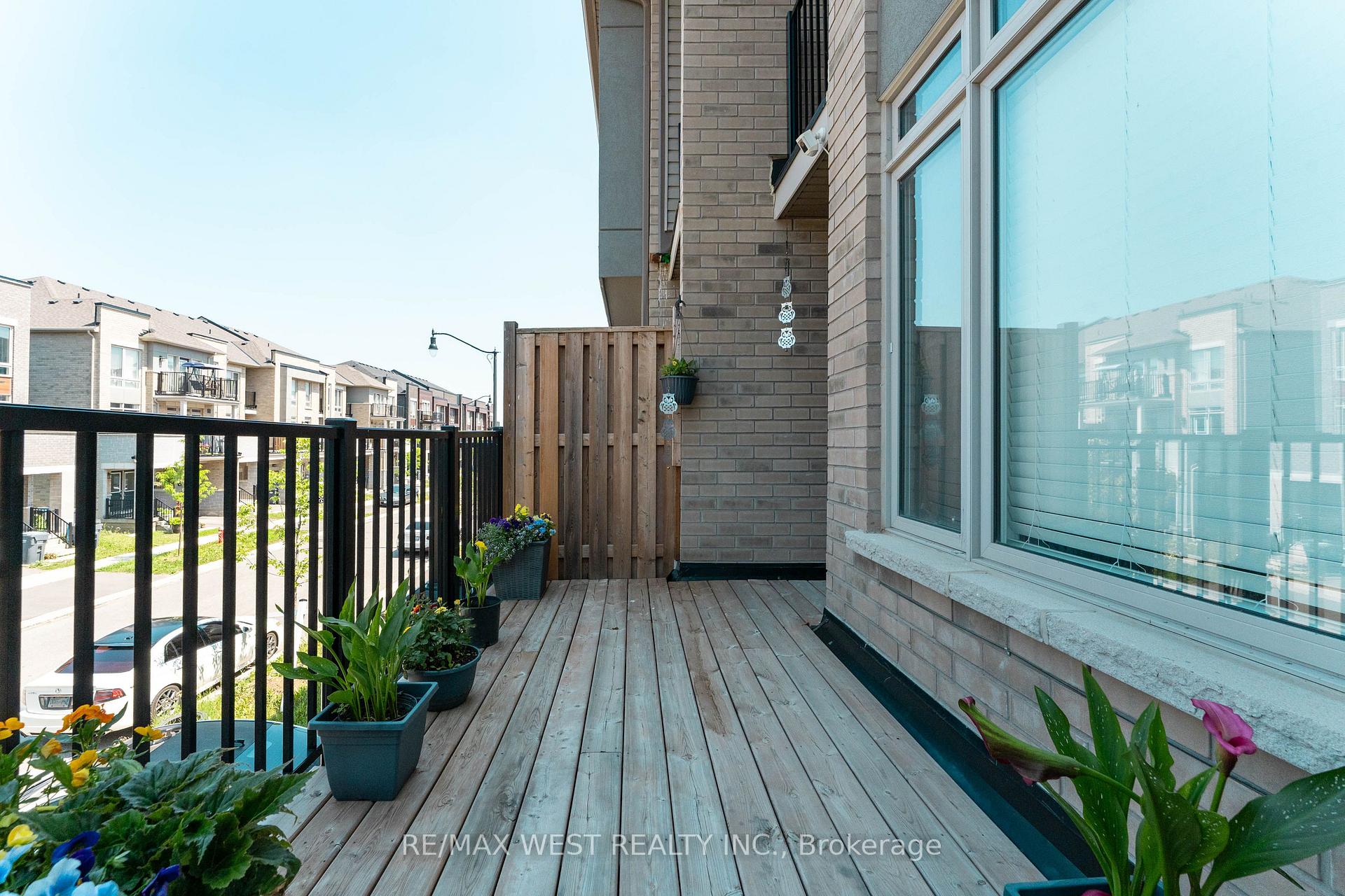 Photo 25 of 29 Arrowview Drive, Brampton, Northwest Brampton — HOMEH