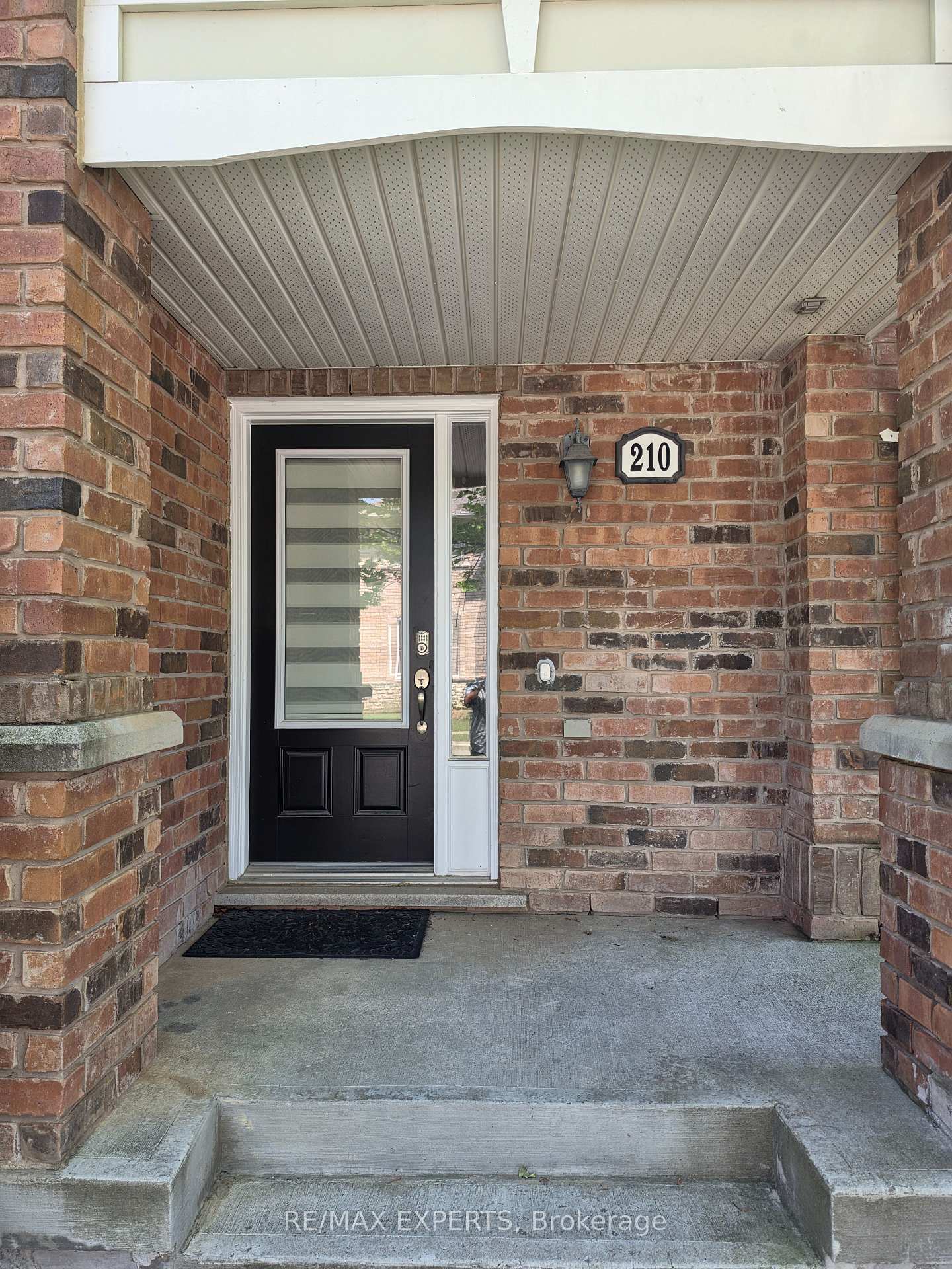 Photo 2 of 210 Magurn Gate, Milton, Harrison — HOMEH