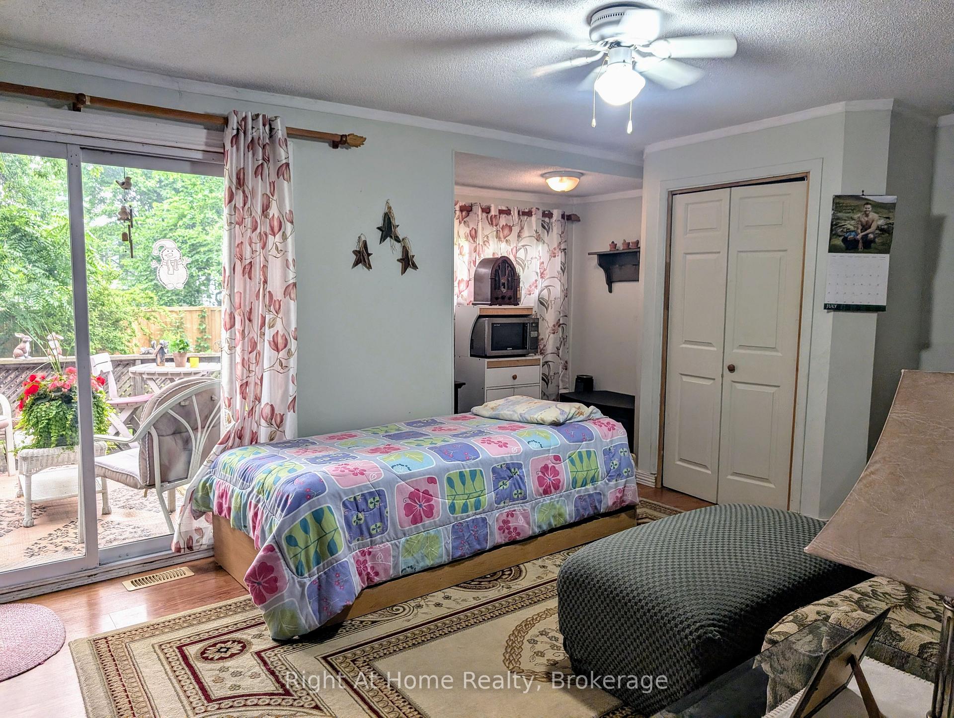 Photo 9 of 142 Douro St Street, Stratford — HOMEH