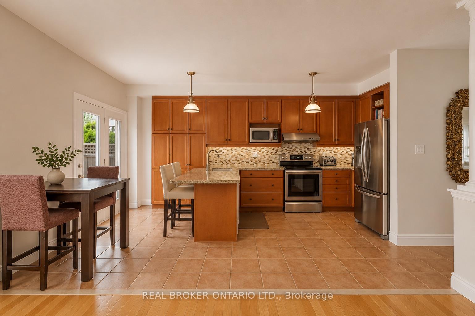 Photo 8 of 457 Ravineview Way, Oakville, Wedgewood Creek — HOMEH
