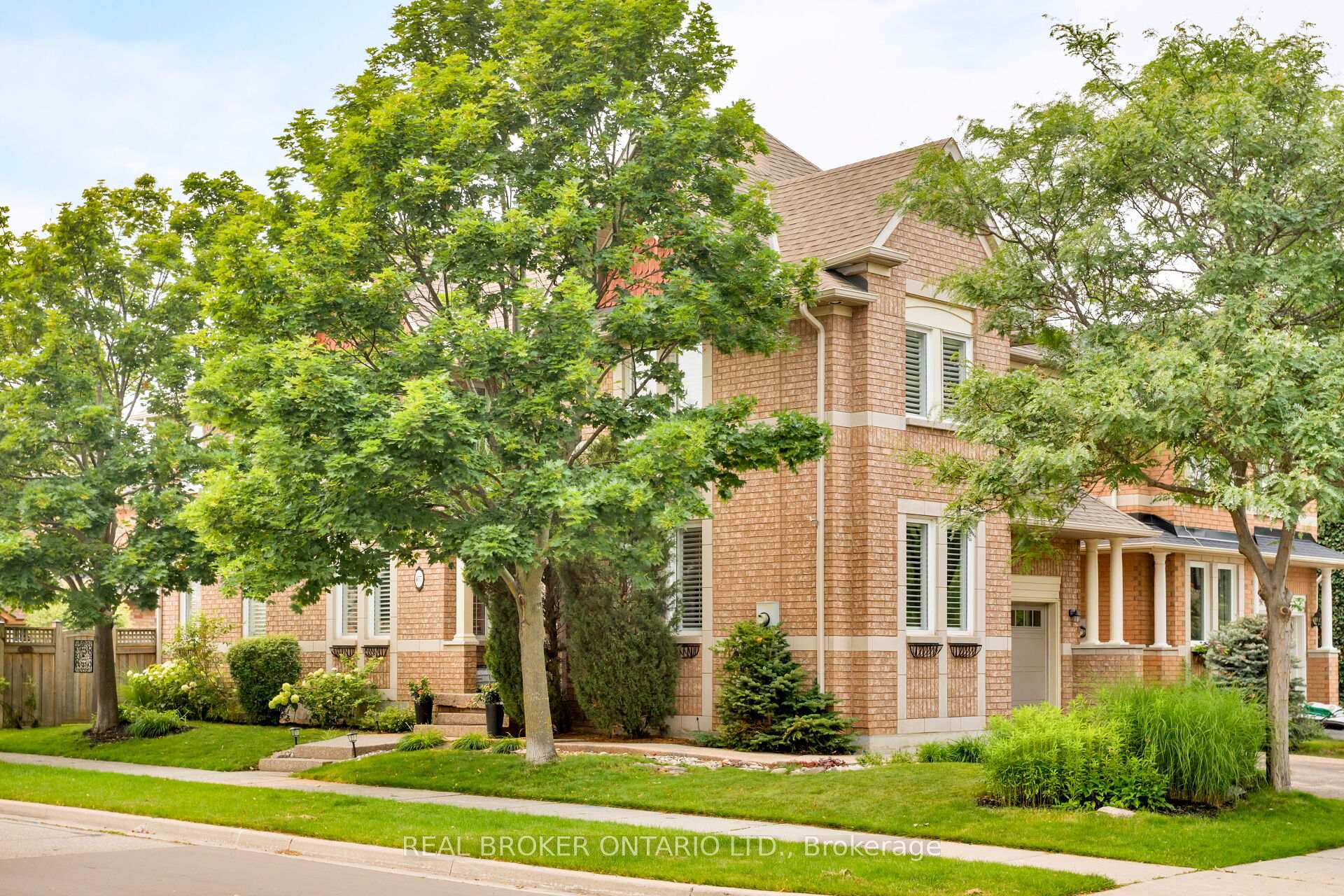 Photo 25 of 457 Ravineview Way, Oakville, Wedgewood Creek — HOMEH