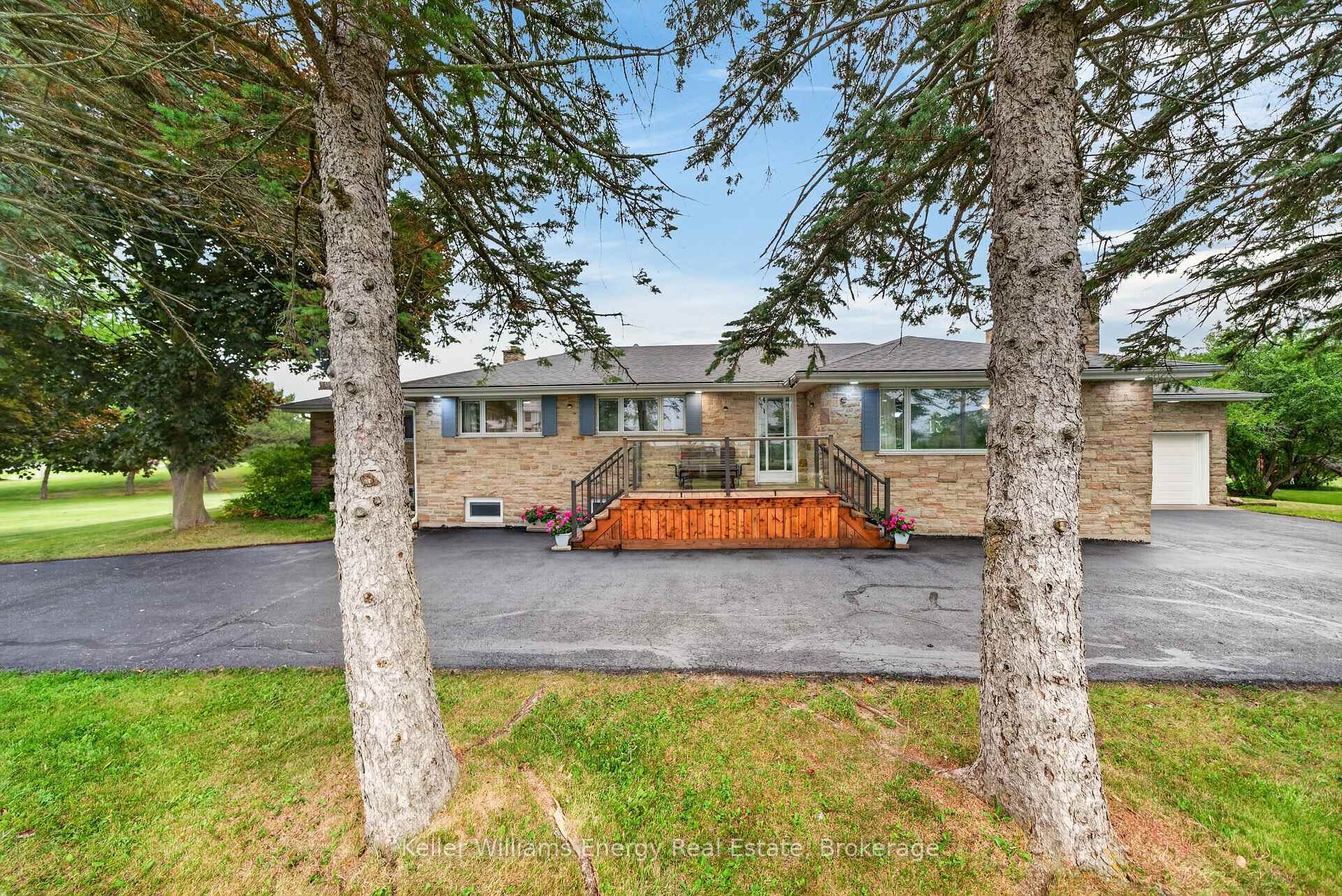 Photo 2 of 1155 County Road 4, Prince Edward County, Hallowell Ward — HOMEH
