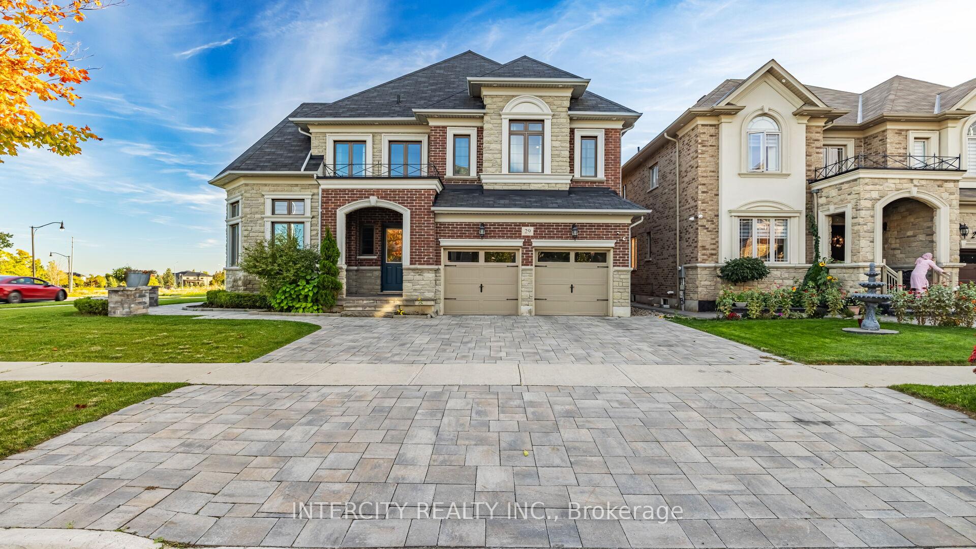 Photo 3 of 29 Chiming Road, Brampton, Toronto Gore Rural Estate — HOMEH