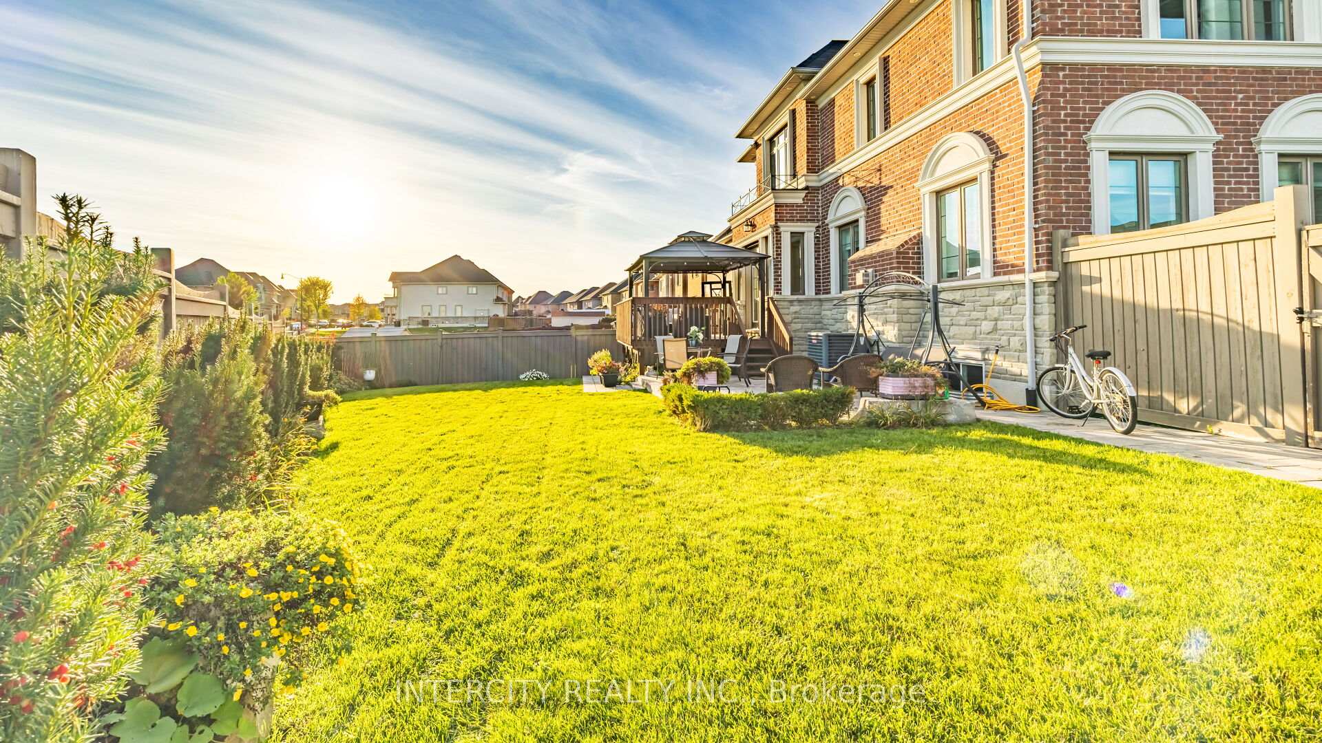 Photo 49 of 29 Chiming Road, Brampton, Toronto Gore Rural Estate — HOMEH