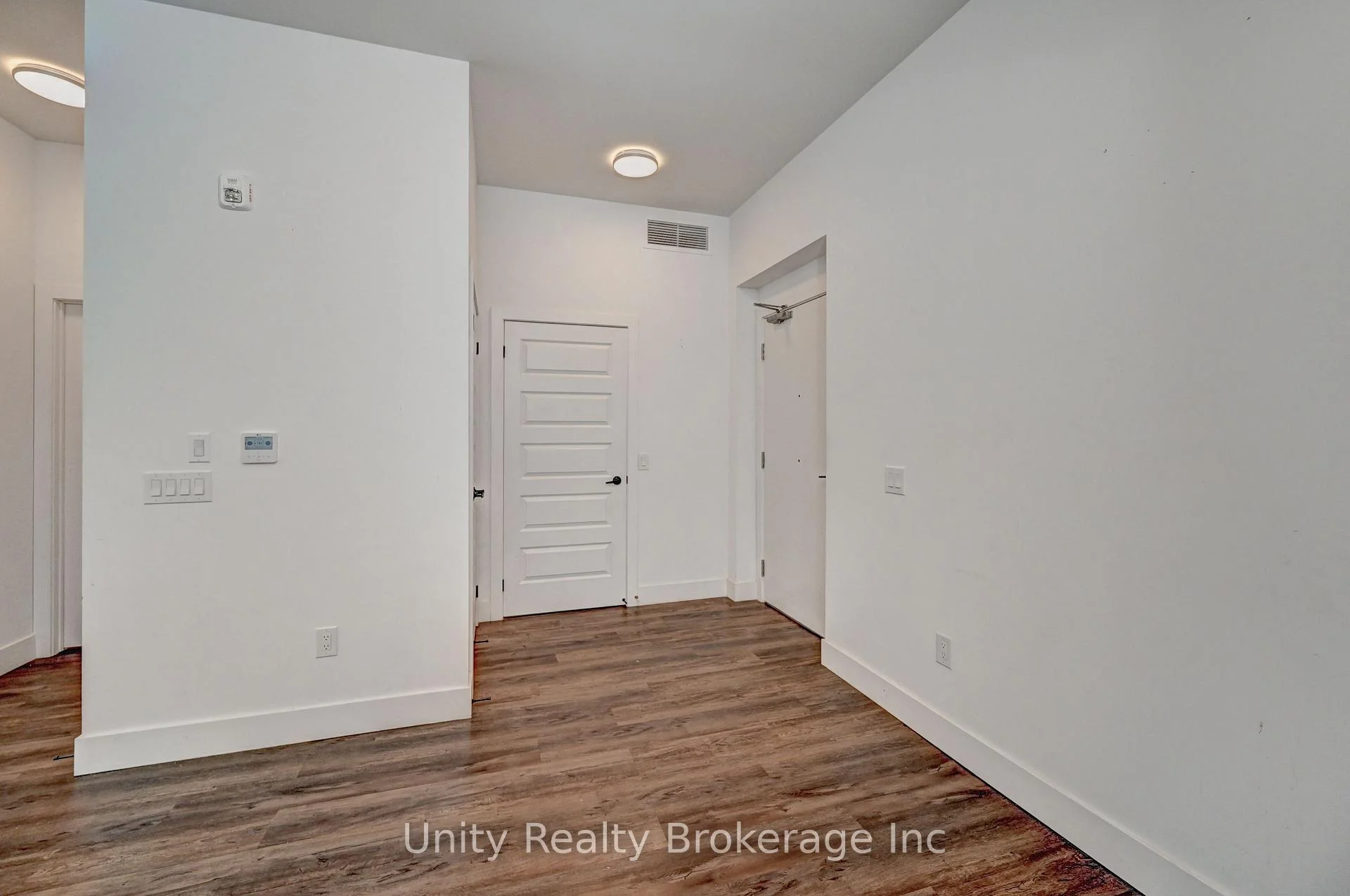 Photo 8 of Unit 108, 26 Lowes Street W, Guelph, Clairfields/Hanlon Business Park — HOMEH