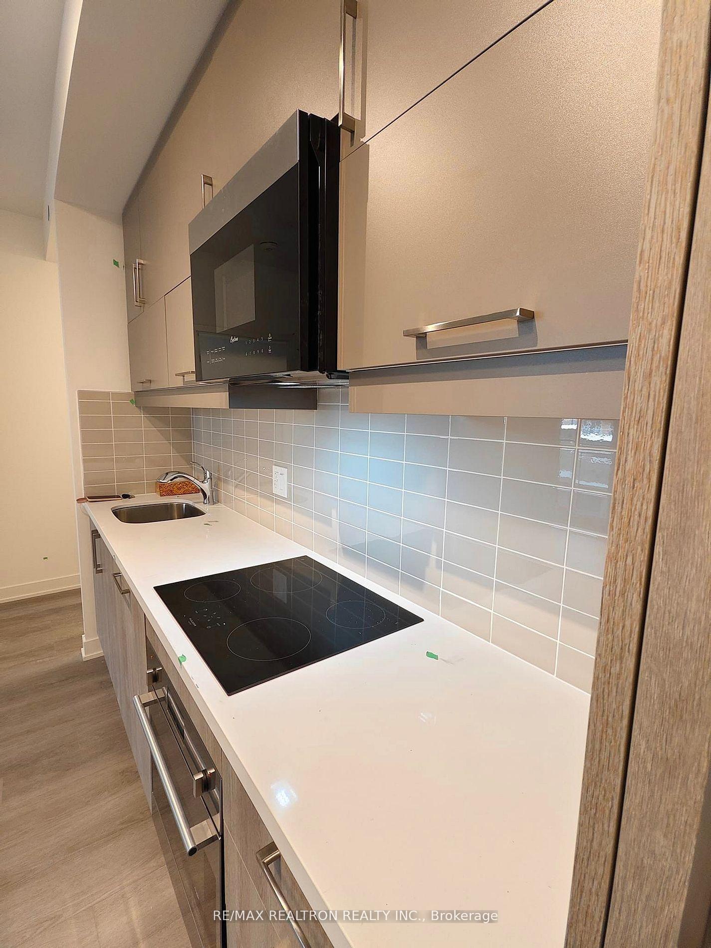 Photo 5 of Unit 1205, 8119 Birchmount Road, Markham, Unionville — HOMEH