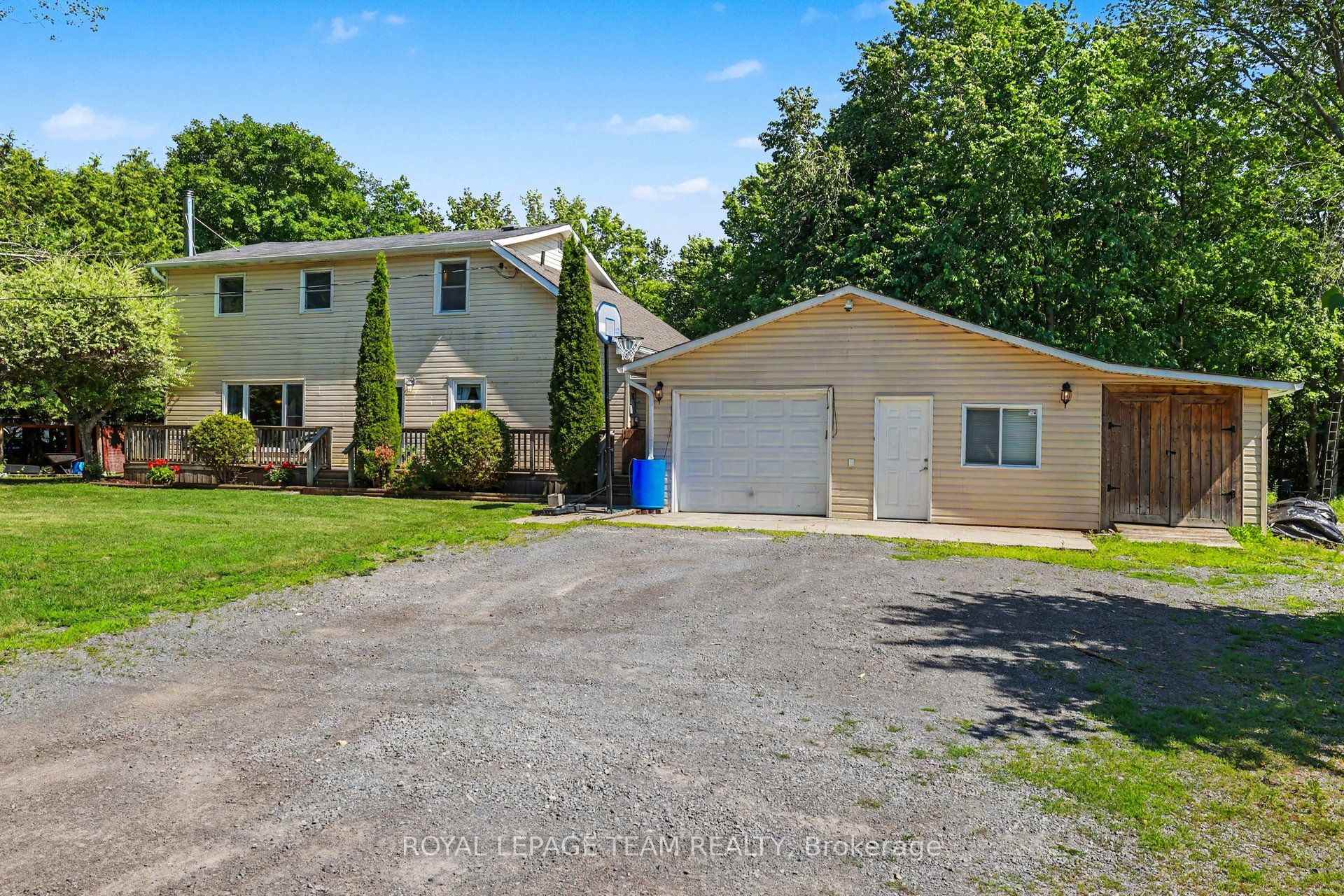 Photo 2 of 177 Lake Park Road E, Carleton Place, Carleton Place — HOMEH
