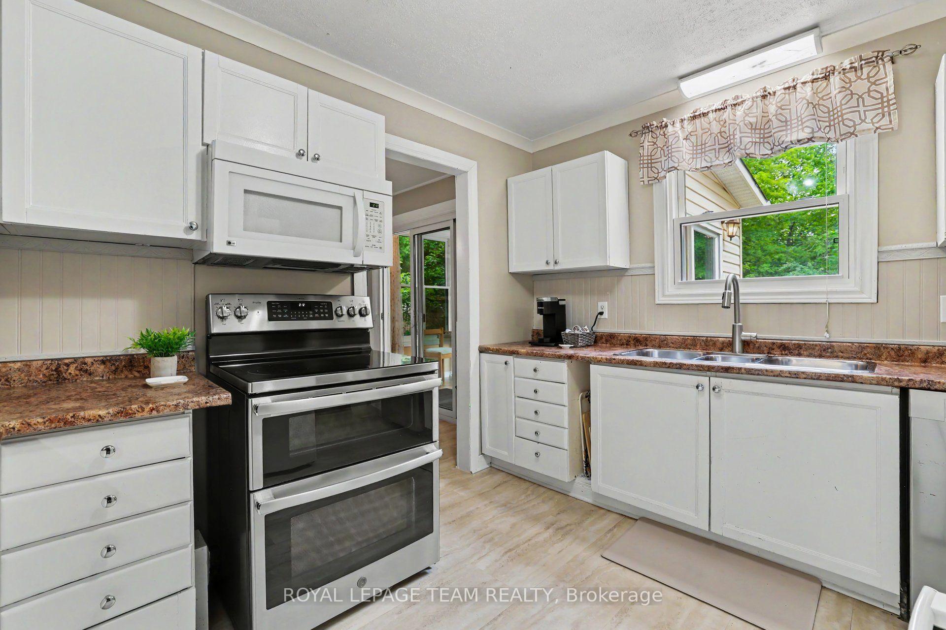 Photo 12 of 177 Lake Park Road E, Carleton Place, Carleton Place — HOMEH