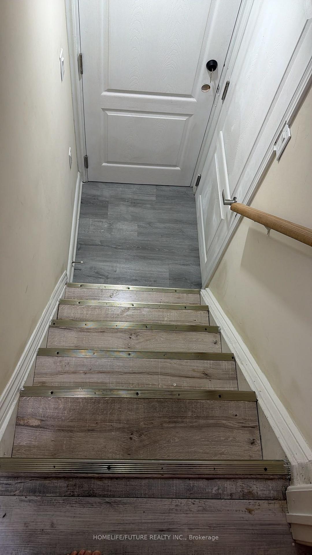 Photo 3 of Unit Bsmt, 21 Floribunda Crescent, Brampton, Bramalea West Industrial — HOMEH