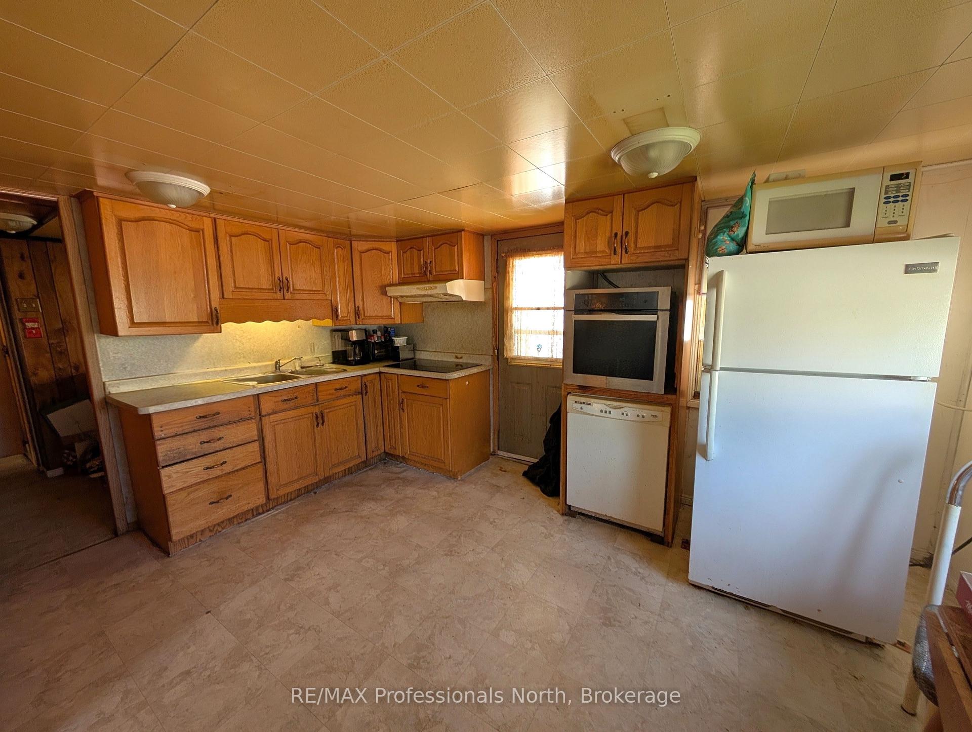 Photo 7 of 61 Riverside Avenue, South River — HOMEH