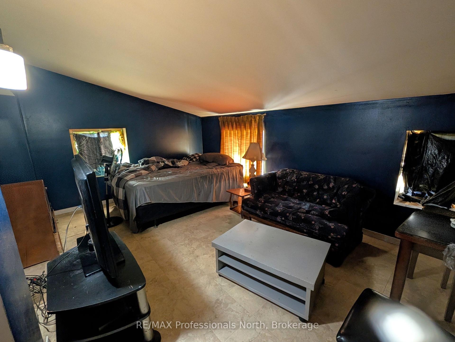 Photo 8 of 61 Riverside Avenue, South River — HOMEH