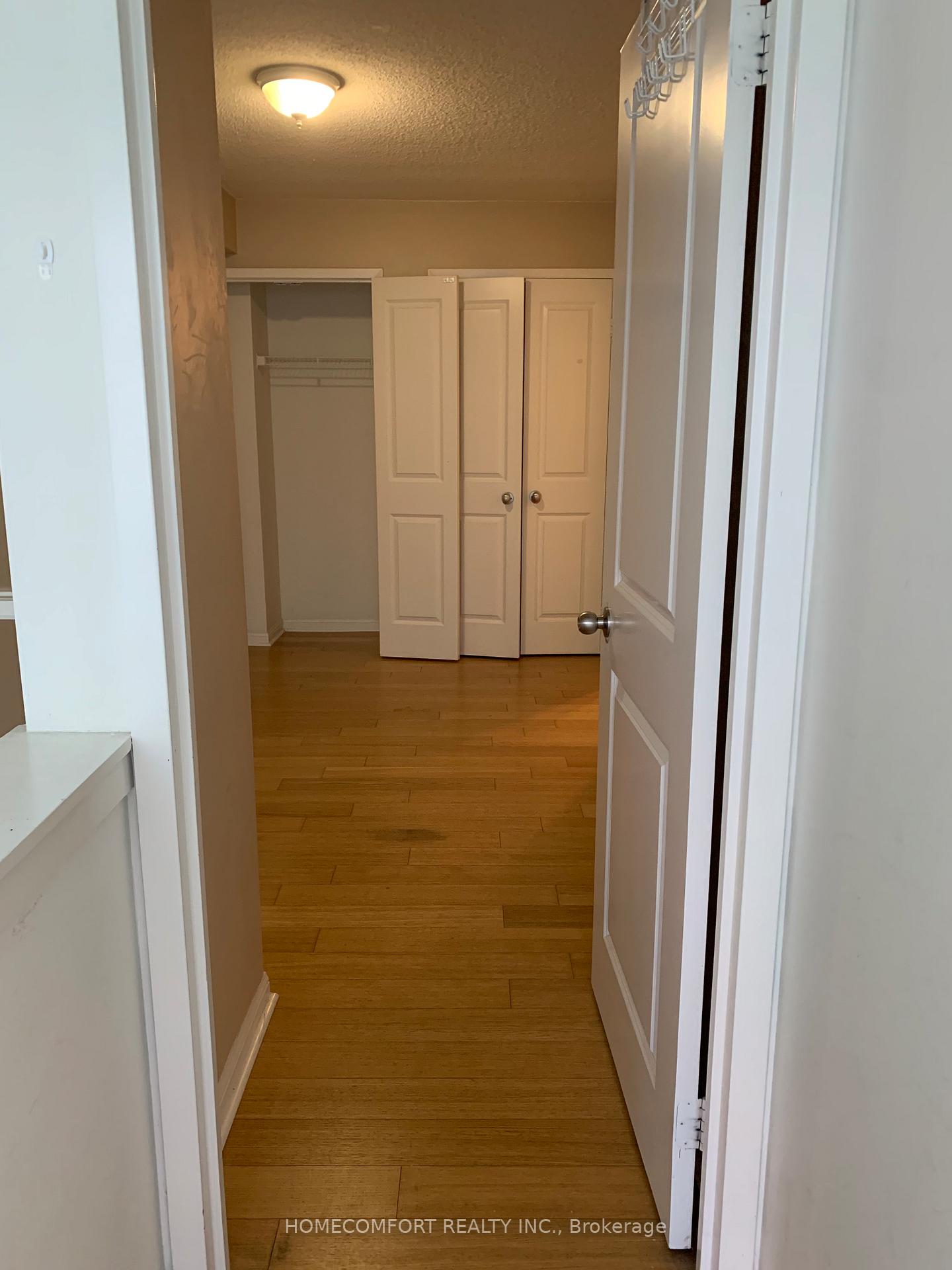 Photo 8 of Unit 907, 11 St. joseph Street, Toronto, Bay Street Corridor — HOMEH