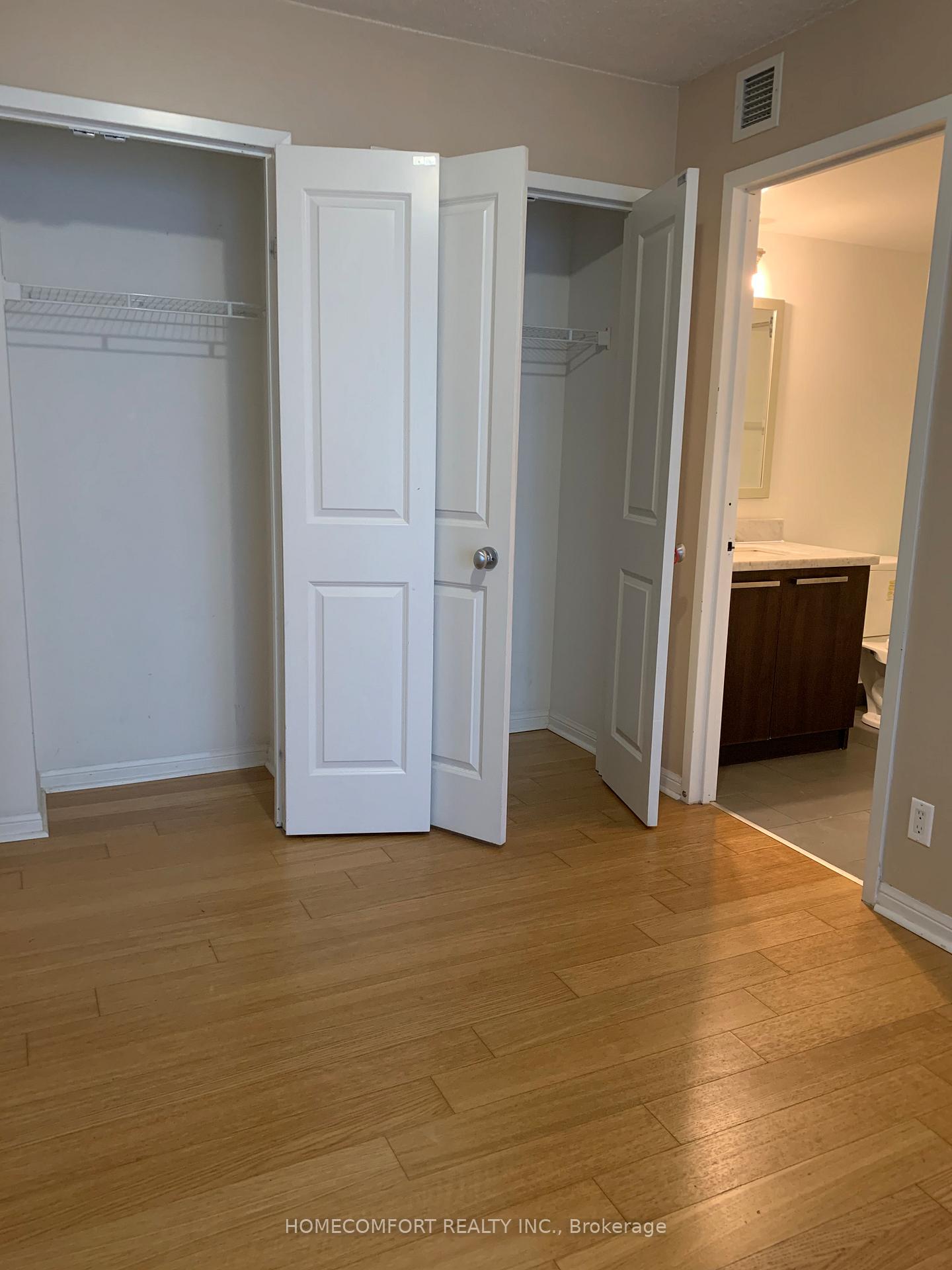 Photo 9 of Unit 907, 11 St. joseph Street, Toronto, Bay Street Corridor — HOMEH