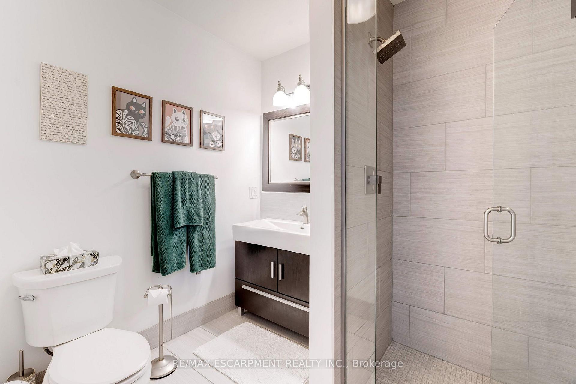 Photo 5 of Unit 2, 205 King Street E, Hamilton, Beasley — HOMEH