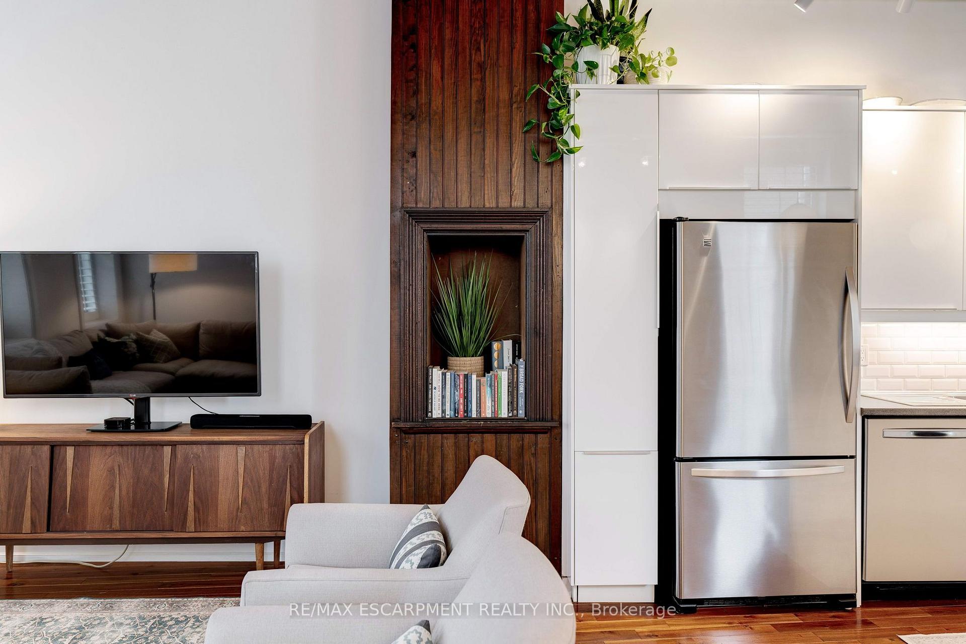 Photo 15 of Unit 2, 205 King Street E, Hamilton, Beasley — HOMEH