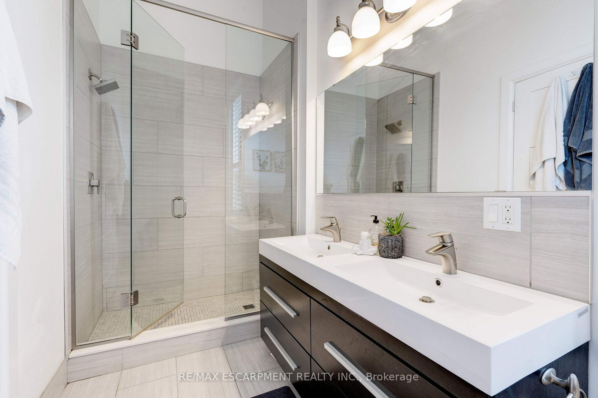 Photo 31 of Unit 2, 205 King Street E, Hamilton, Beasley — HOMEH