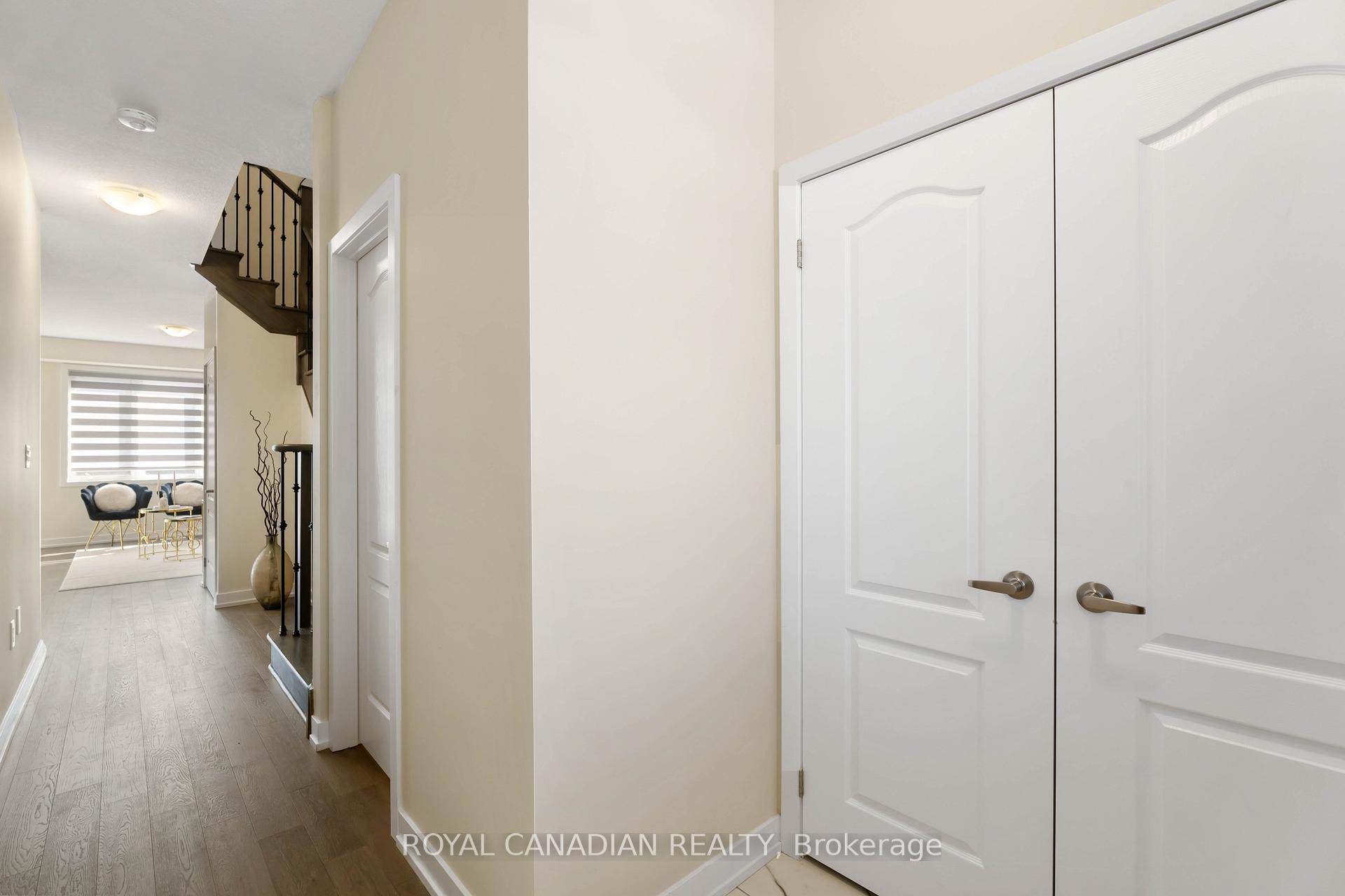 Photo 4 of 10 Lemon Avenue, Thorold, Hurricane/Merrittville — HOMEH