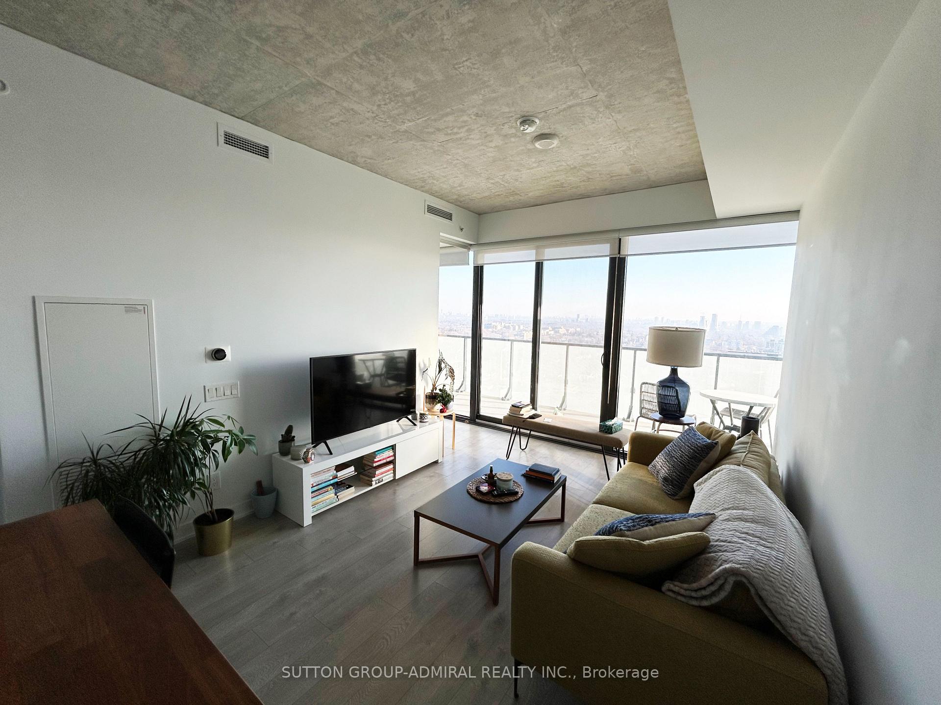 Photo 5 of Unit 2207, 185 Roehampton Avenue, Toronto, Mount Pleasant West — HOMEH
