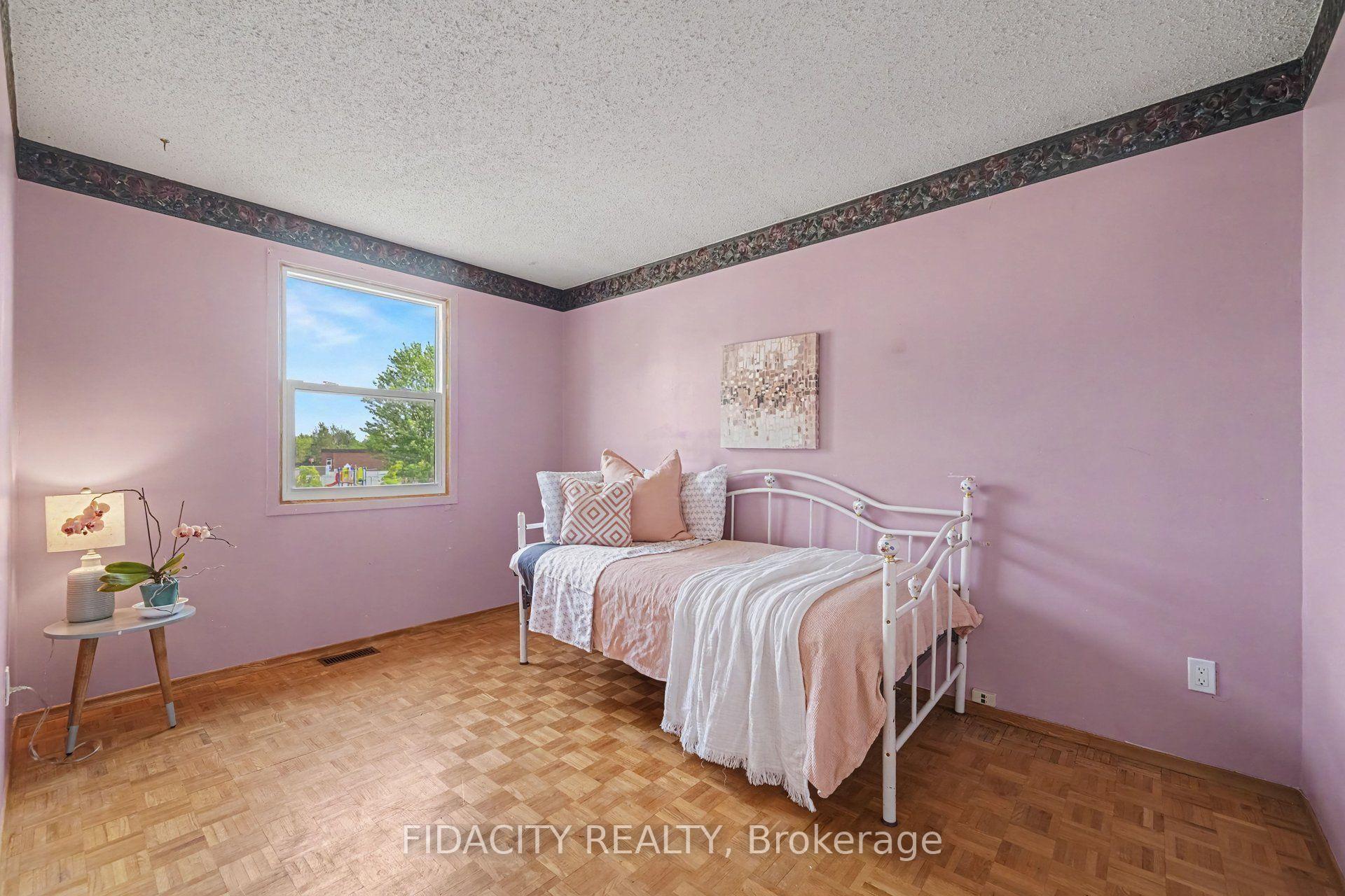 Photo 17 of 18 Ross Street, Smiths Falls, Smiths Falls — HOMEH
