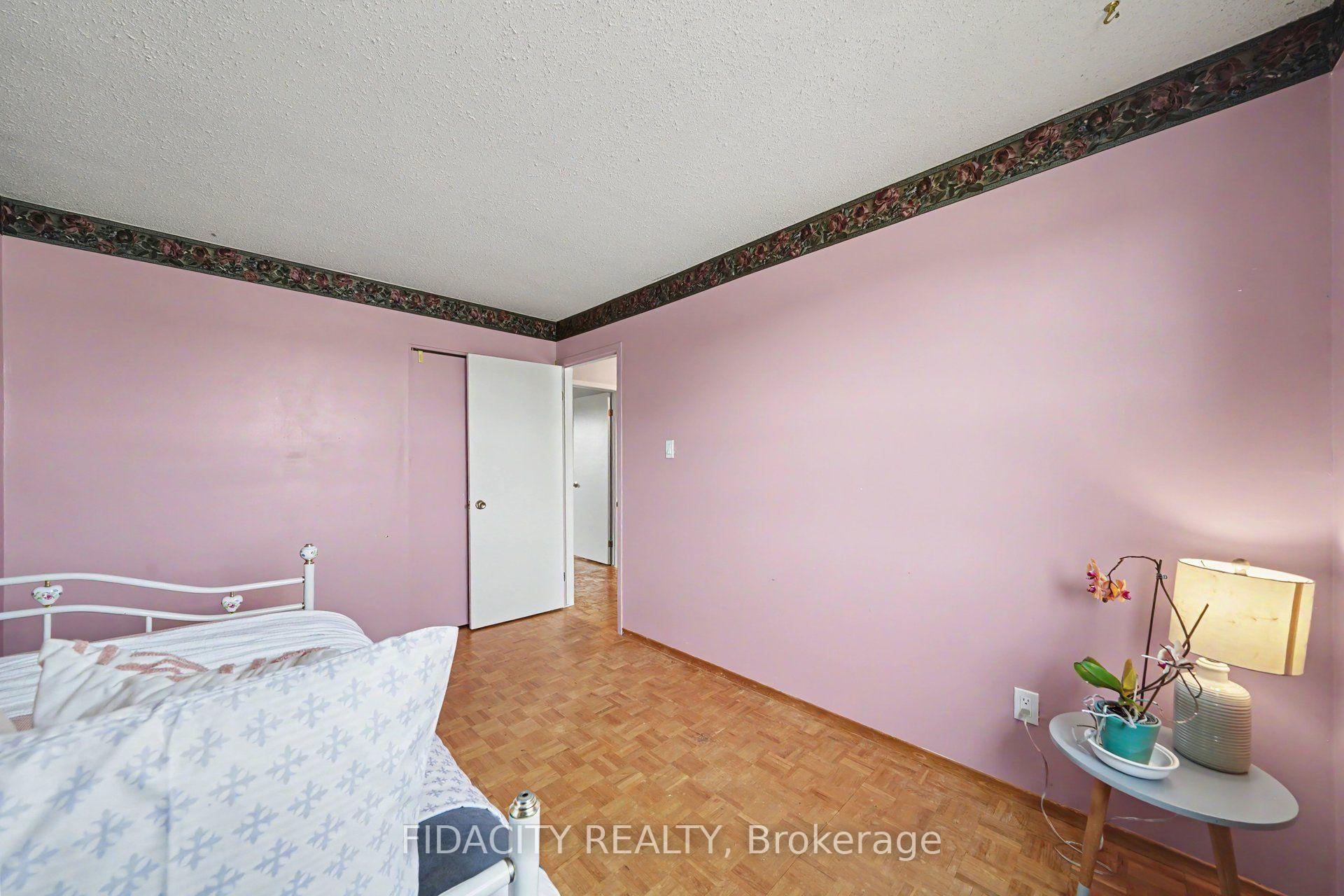 Photo 18 of 18 Ross Street, Smiths Falls, Smiths Falls — HOMEH