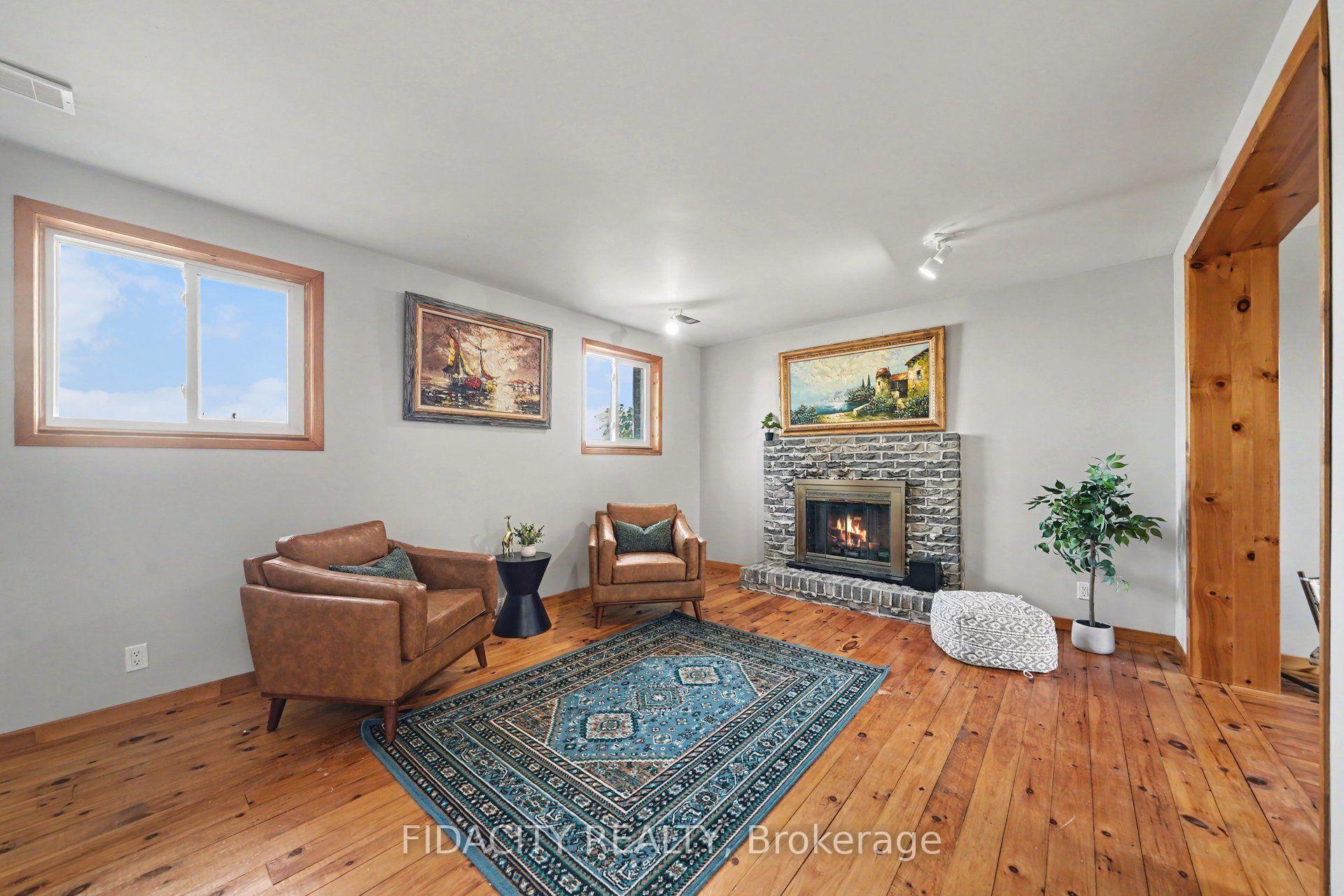 Photo 19 of 18 Ross Street, Smiths Falls, Smiths Falls — HOMEH