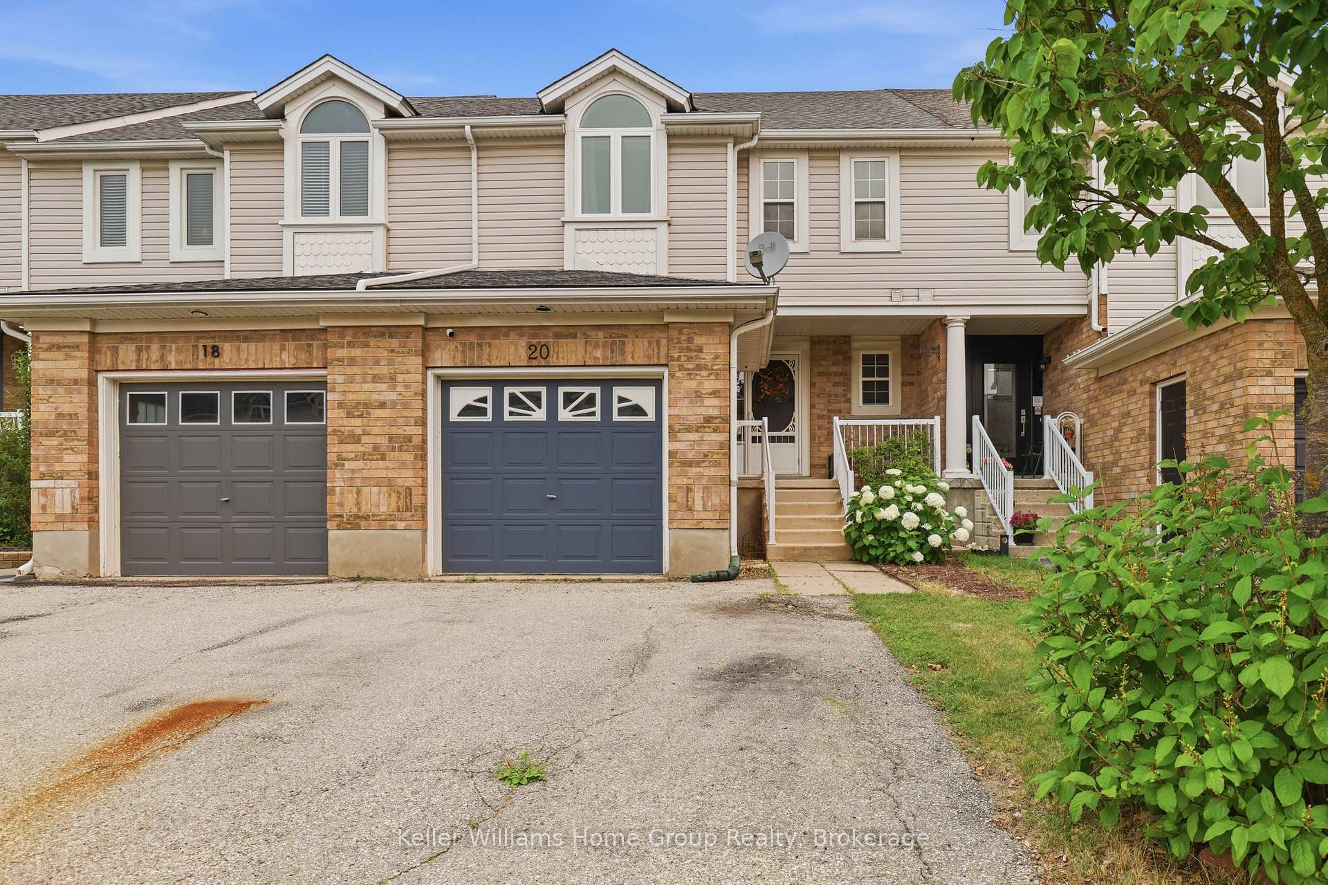 Photo 2 of 20 Werstine Terrace, Cambridge, Hespeler Village — HOMEH