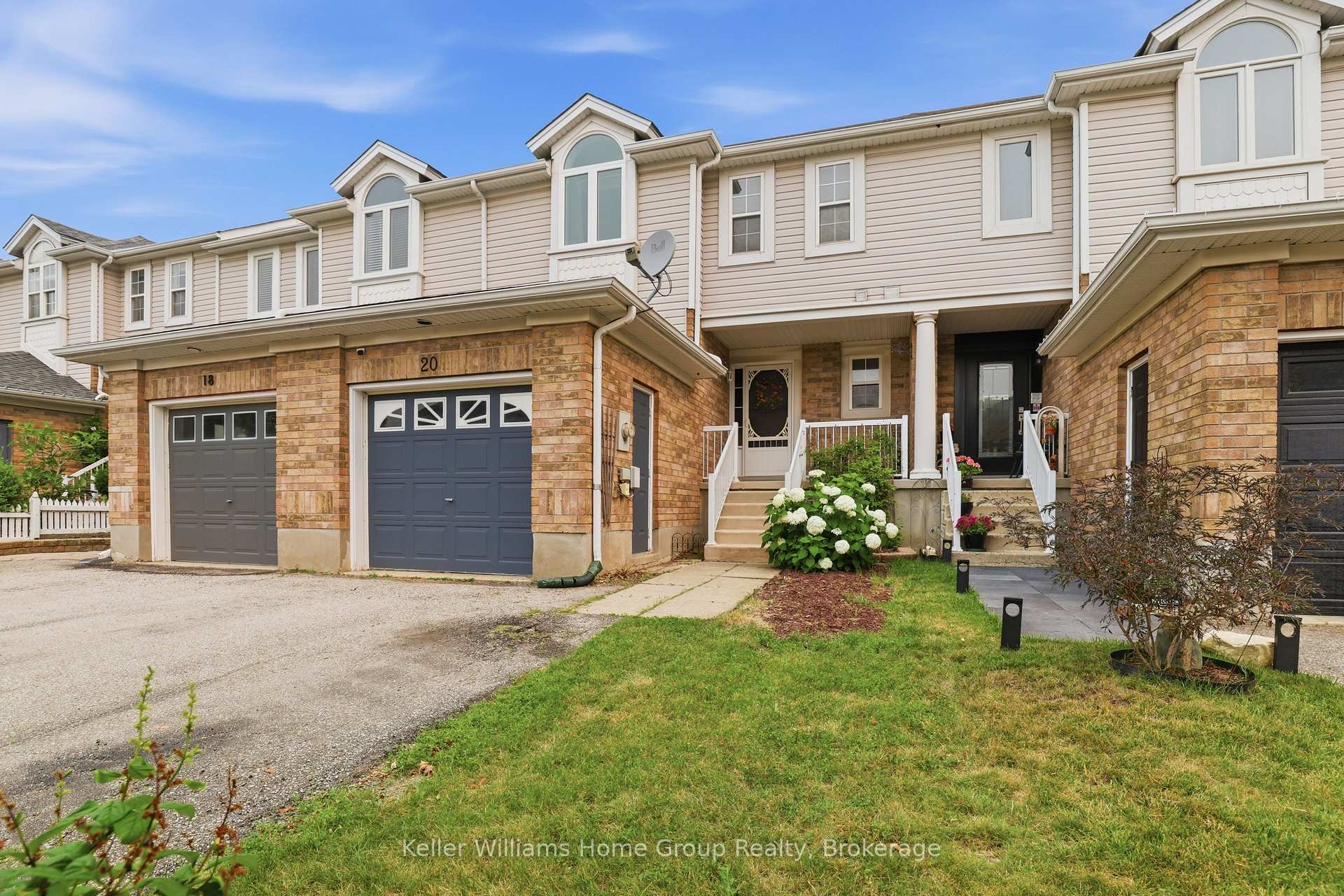 Photo 4 of 20 Werstine Terrace, Cambridge, Hespeler Village — HOMEH