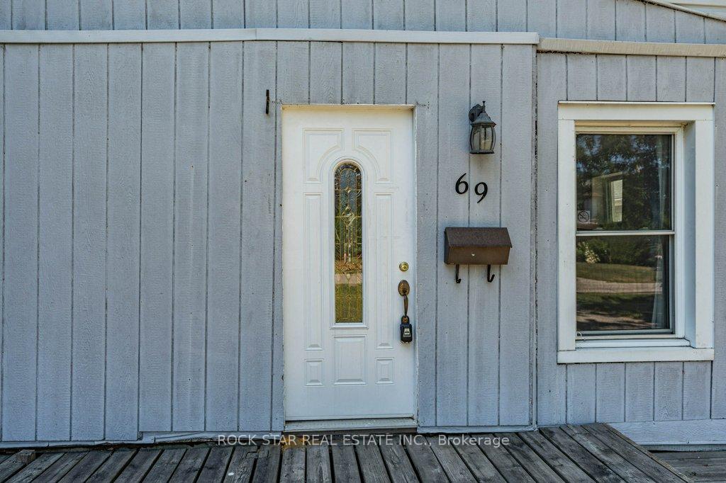 Photo 2 of 69 Teal Avenue, Hamilton, Lakeshore — HOMEH