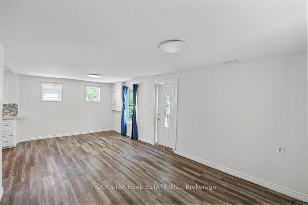 Photo 6 of 69 Teal Avenue, Hamilton, Lakeshore — HOMEH