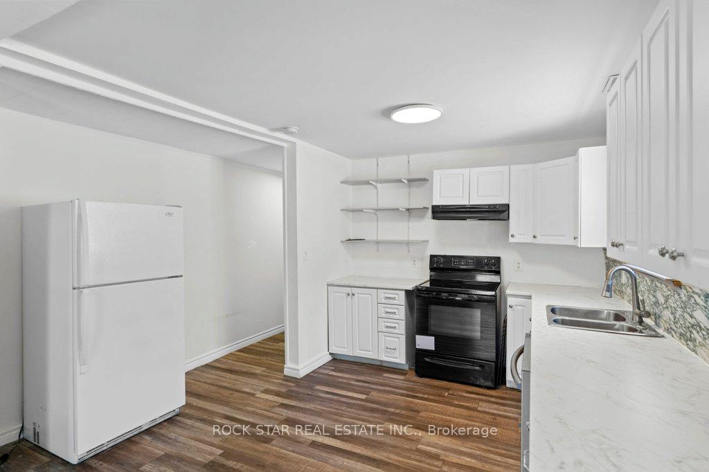 Photo 8 of 69 Teal Avenue, Hamilton, Lakeshore — HOMEH