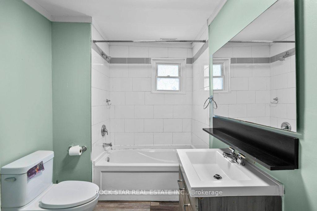 Photo 13 of 69 Teal Avenue, Hamilton, Lakeshore — HOMEH