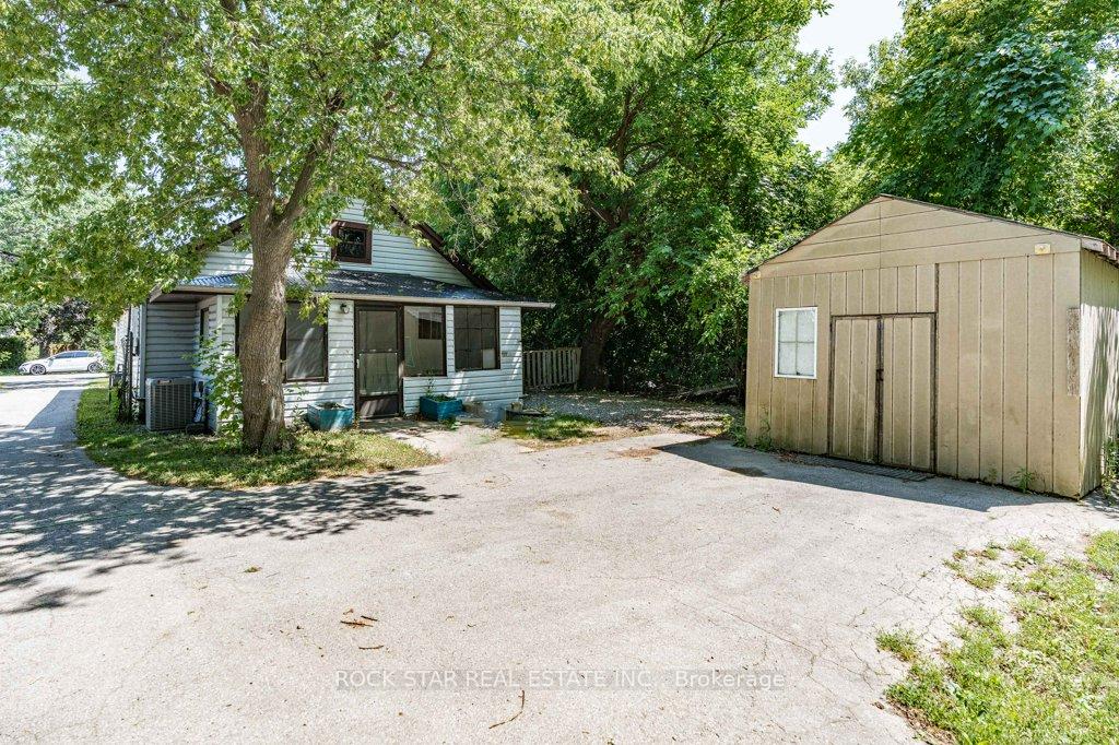 Photo 19 of 69 Teal Avenue, Hamilton, Lakeshore — HOMEH