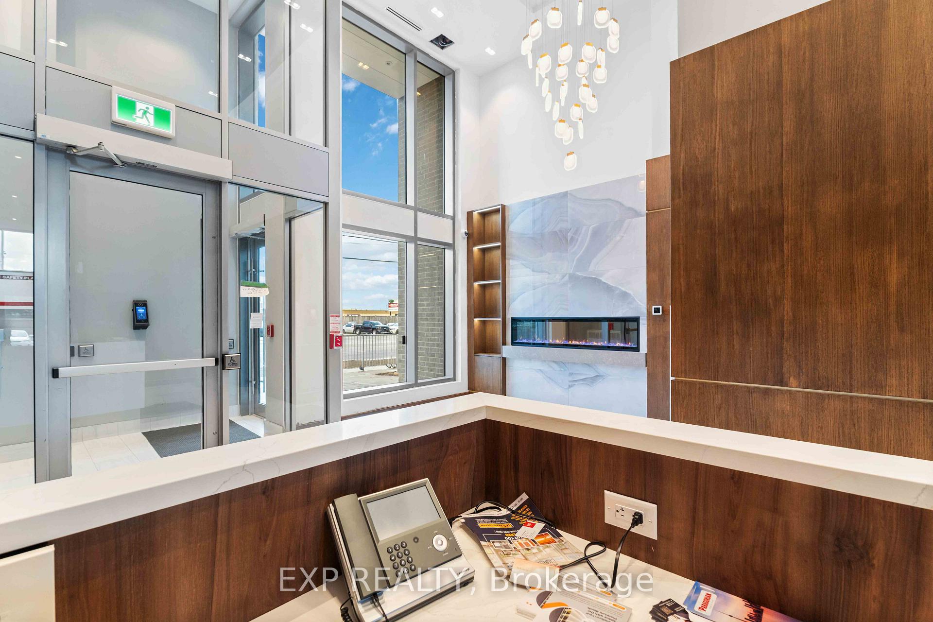 Photo 5 of Unit 1404, 2782 Barton Street E, Hamilton, Riverdale — HOMEH