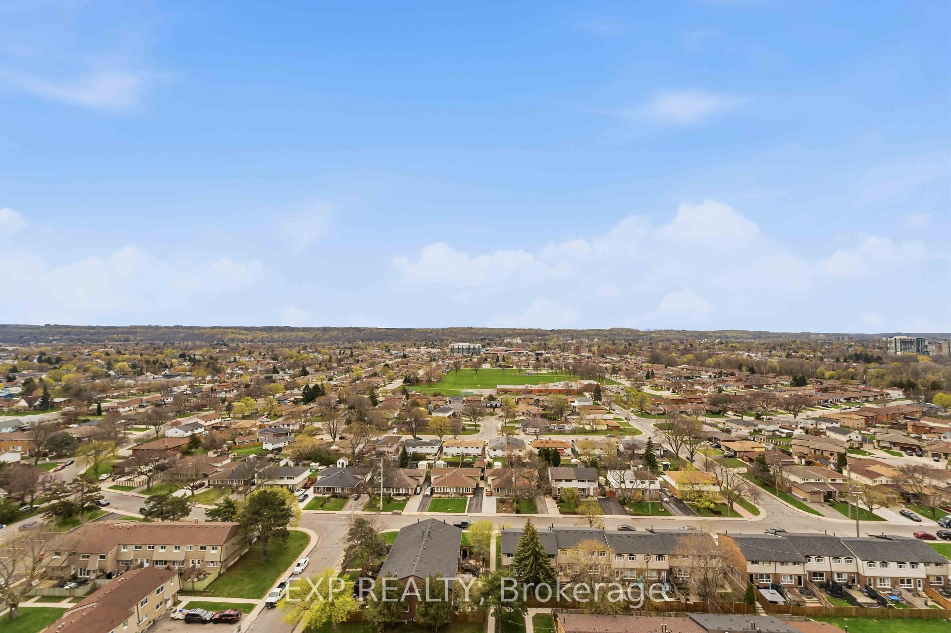 Photo 10 of Unit 1404, 2782 Barton Street E, Hamilton, Riverdale — HOMEH