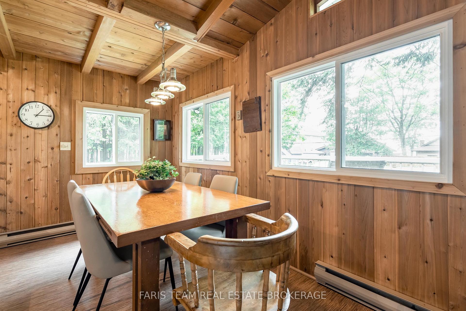 Photo 11 of 21 East Beach Road, Tiny, Rural Tiny — HOMEH