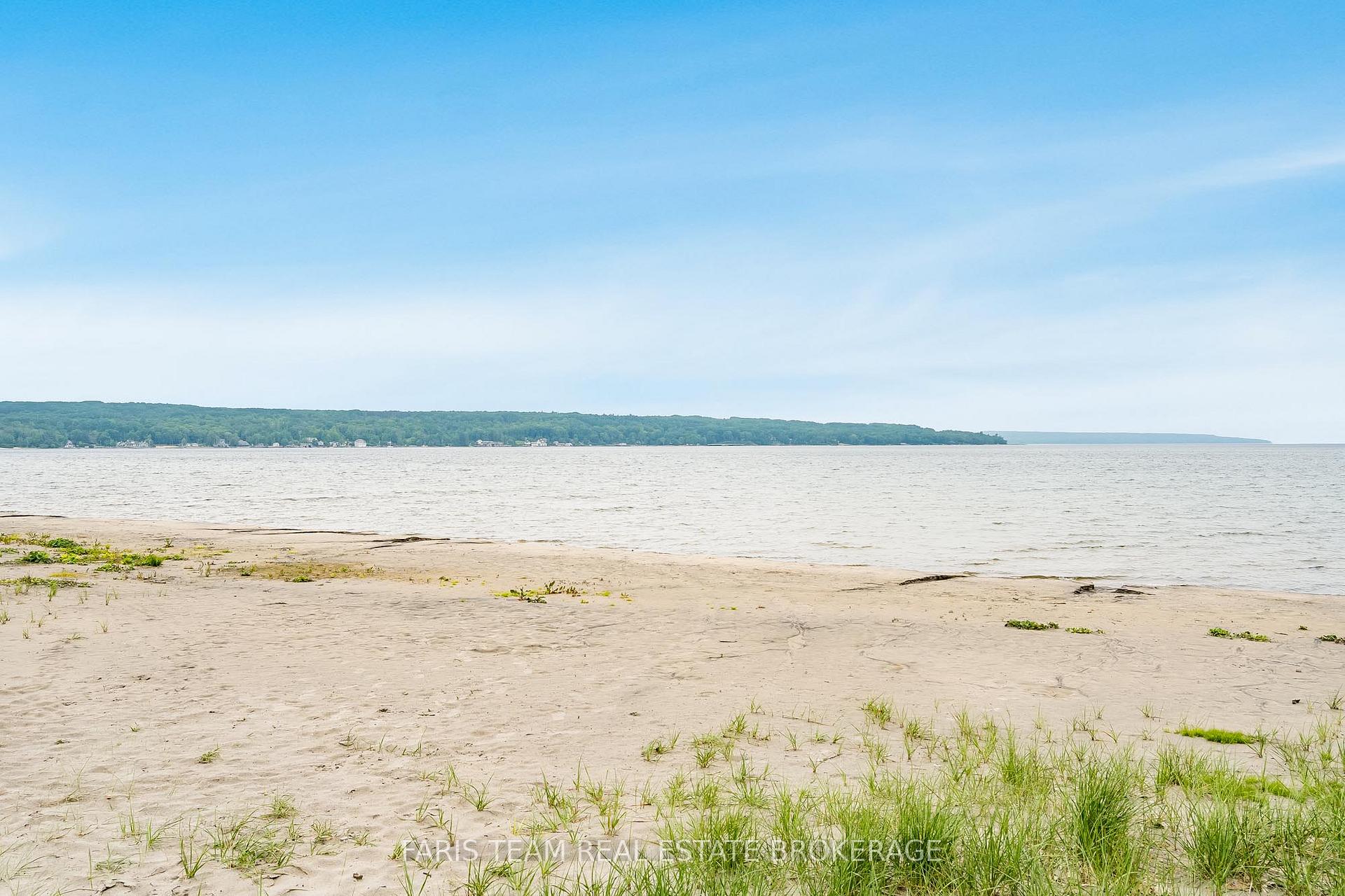 Photo 35 of 21 East Beach Road, Tiny, Rural Tiny — HOMEH