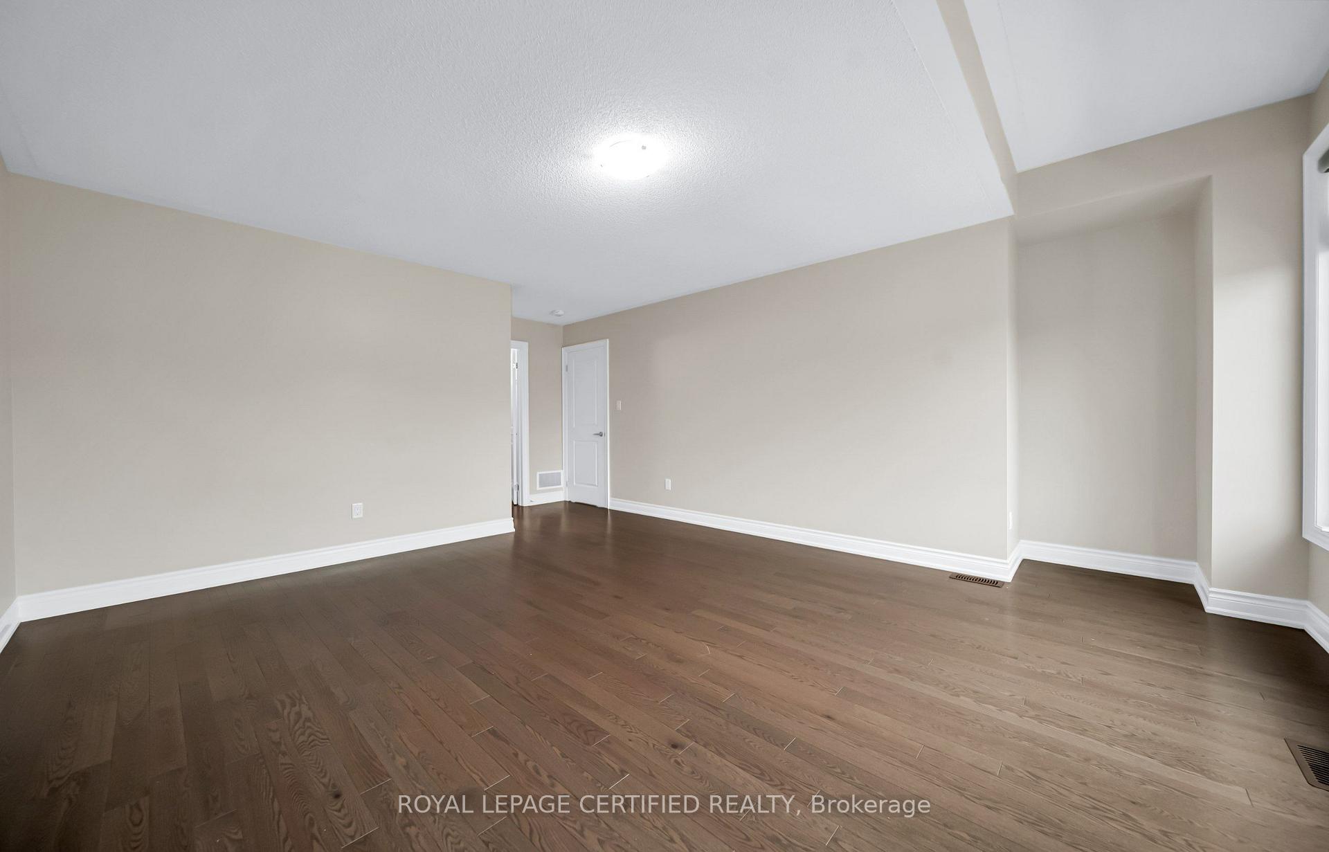 Photo 29 of 18 Vineyard Drive, Brampton, Bram West — HOMEH