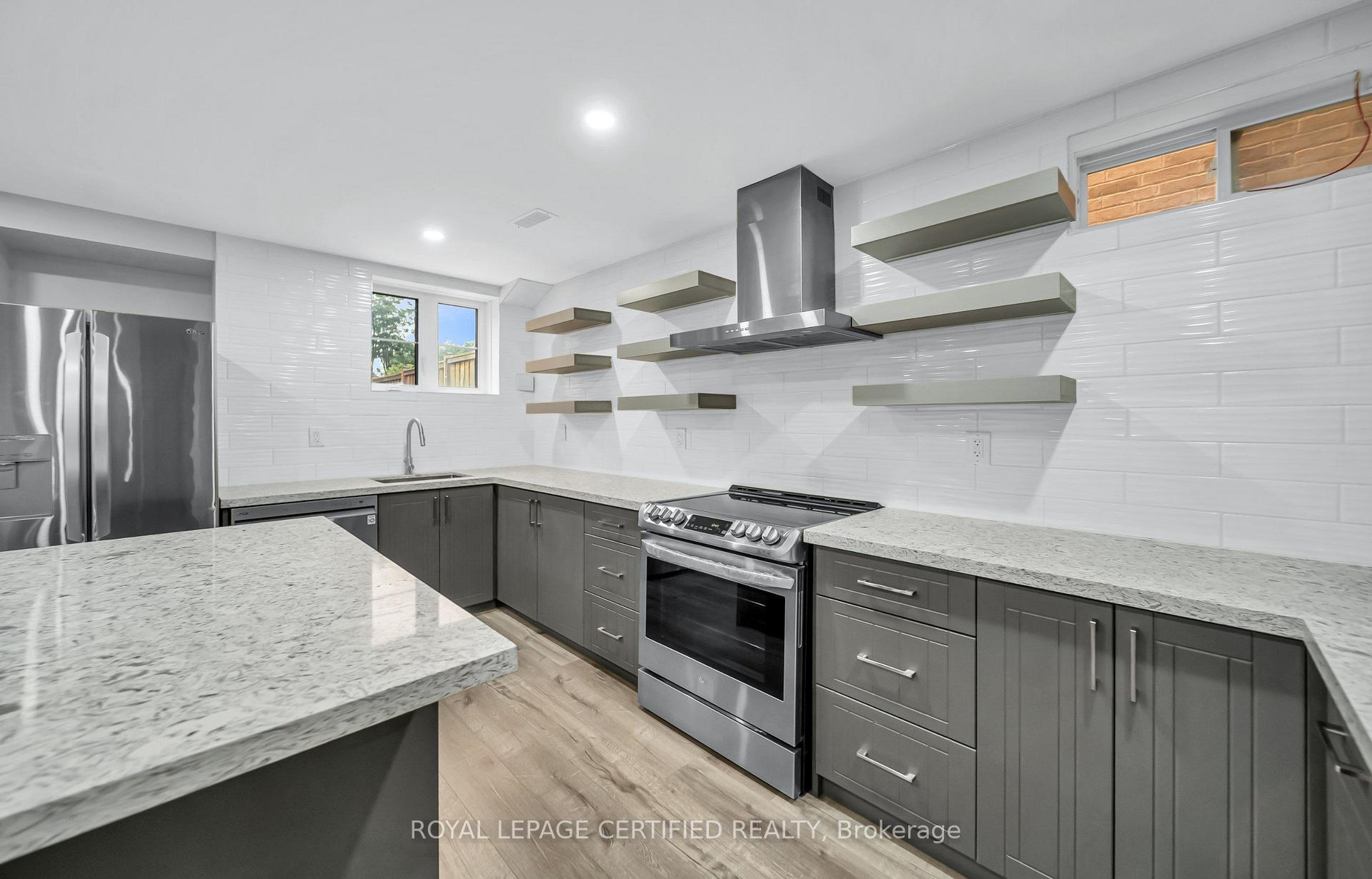 Photo 41 of 18 Vineyard Drive, Brampton, Bram West — HOMEH