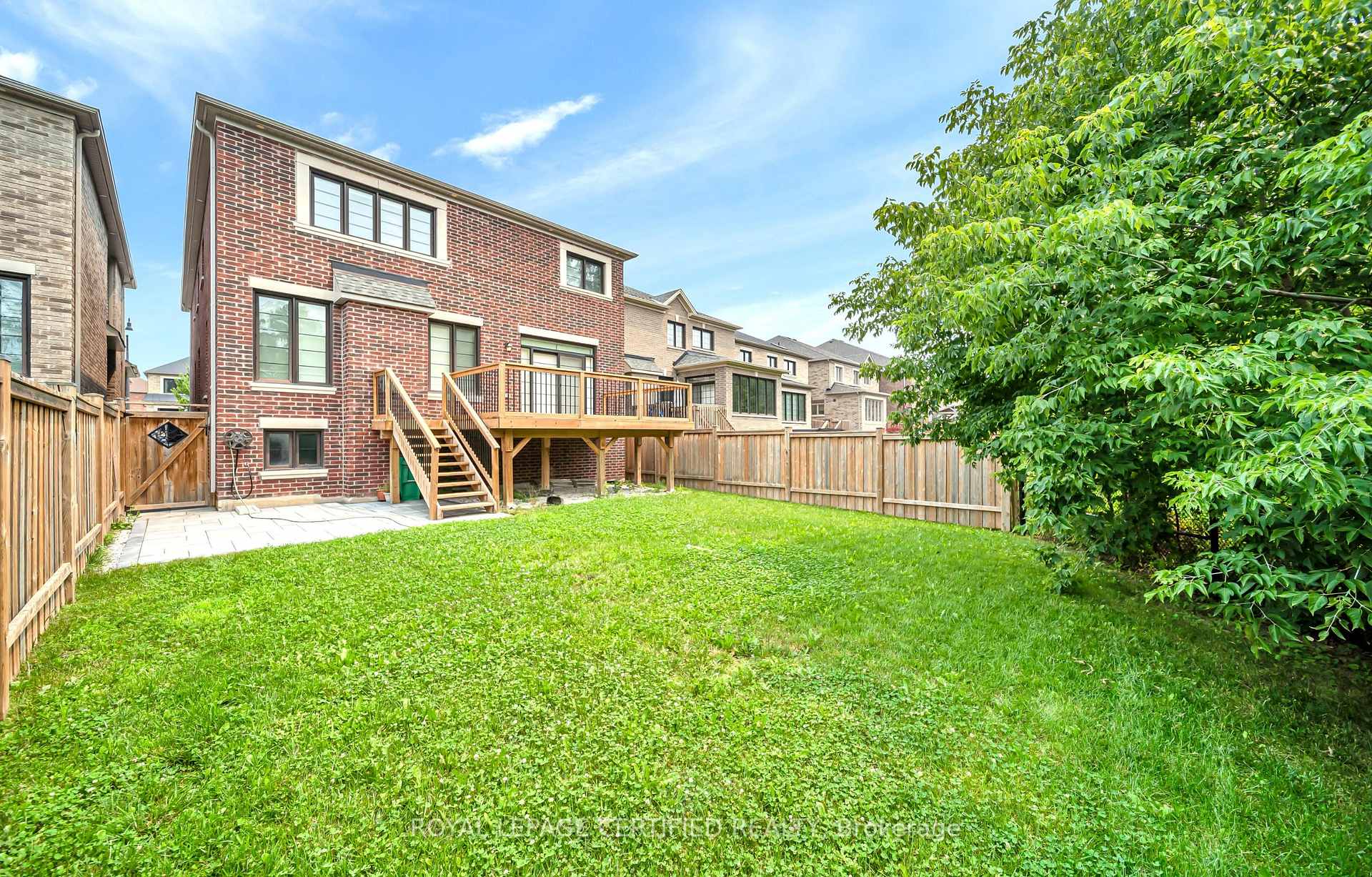 Photo 47 of 18 Vineyard Drive, Brampton, Bram West — HOMEH