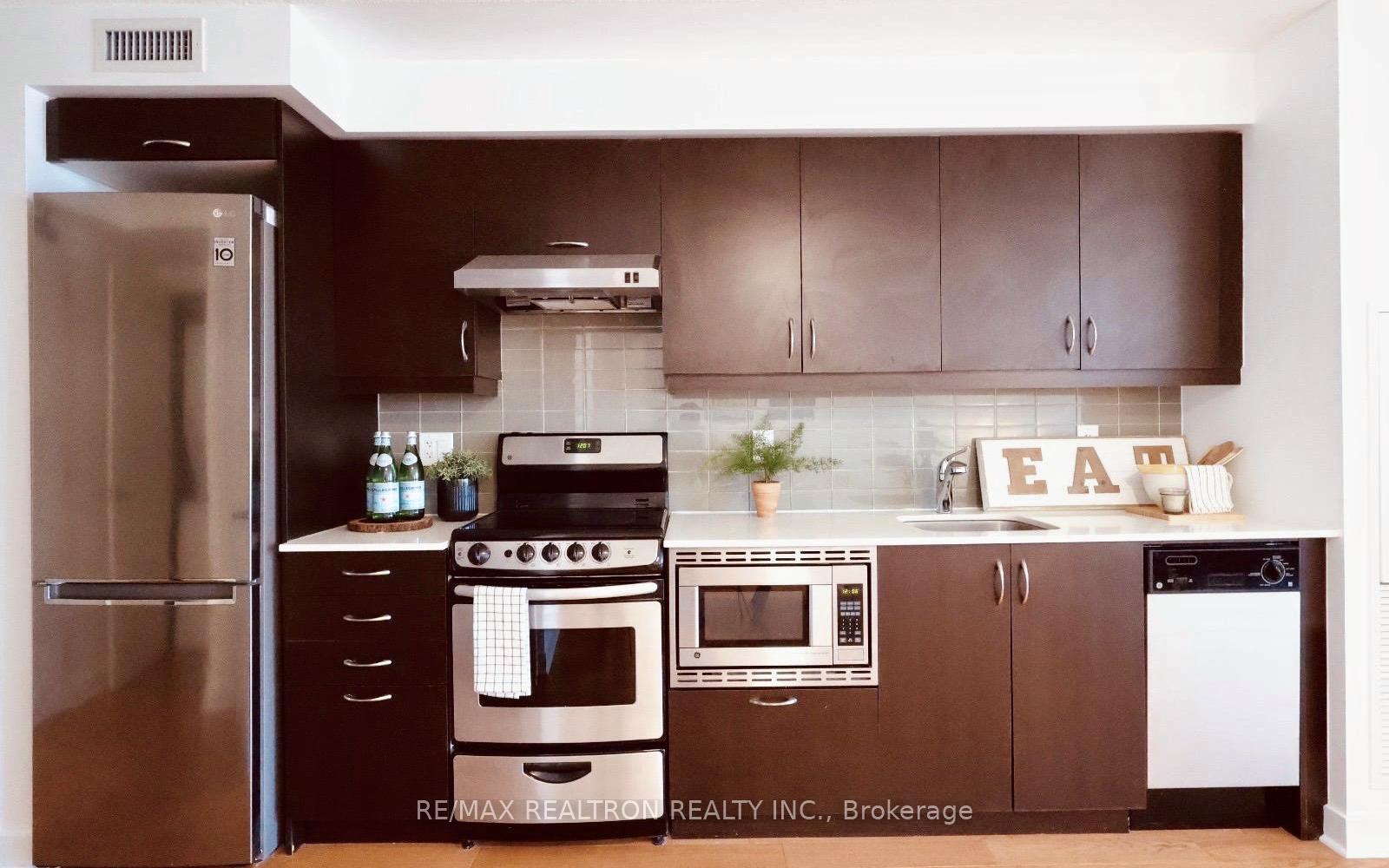 Photo 9 of Unit 1020, 320 Richmond Street E, Toronto, Moss Park — HOMEH