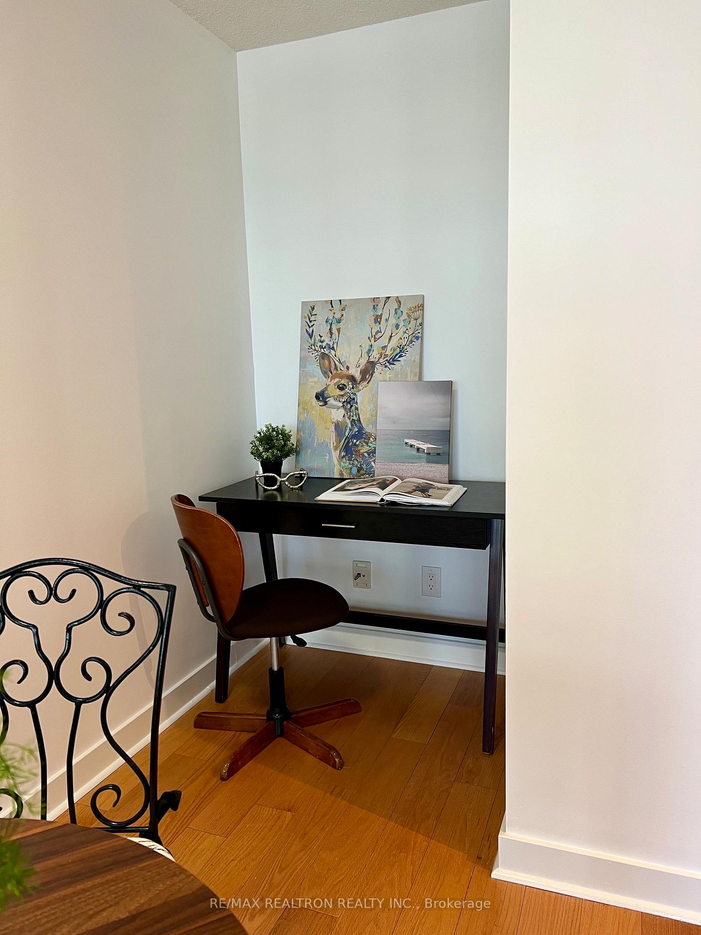 Photo 10 of Unit 1020, 320 Richmond Street E, Toronto, Moss Park — HOMEH