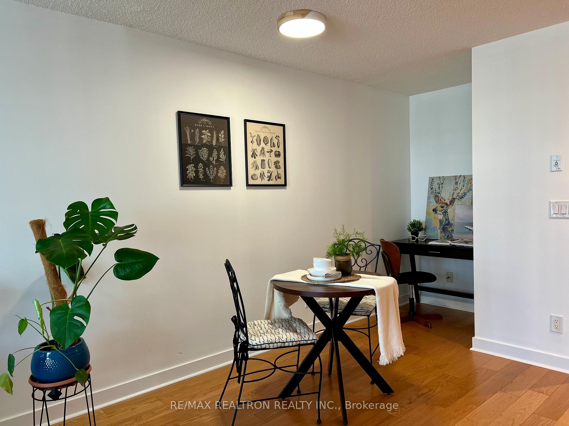 Photo 11 of Unit 1020, 320 Richmond Street E, Toronto, Moss Park — HOMEH