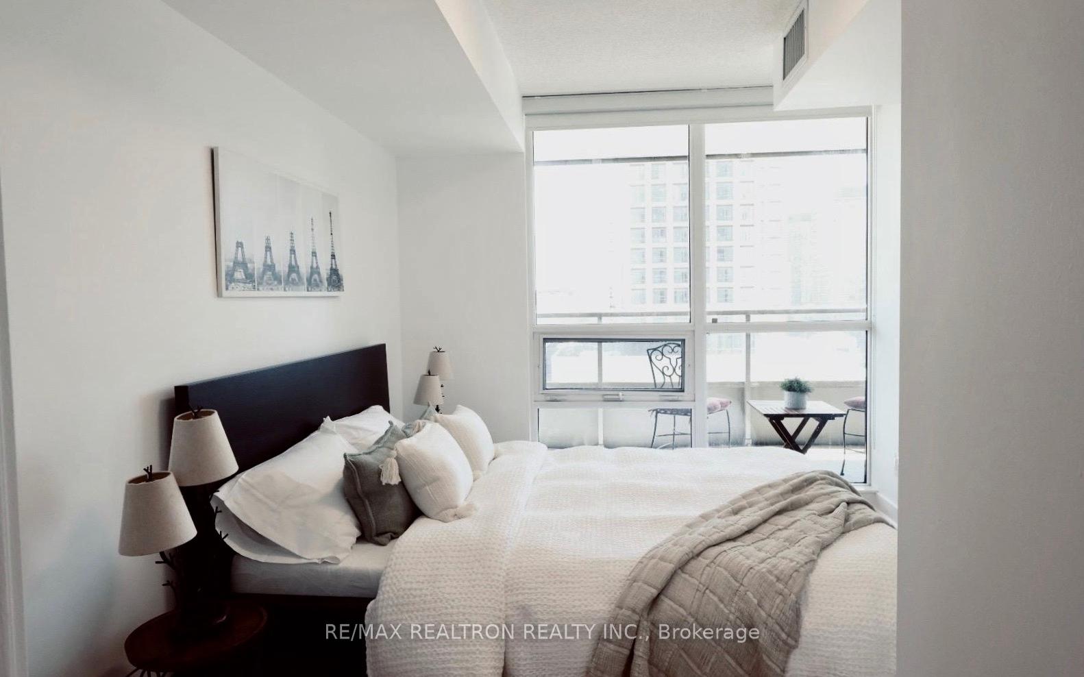 Photo 15 of Unit 1020, 320 Richmond Street E, Toronto, Moss Park — HOMEH